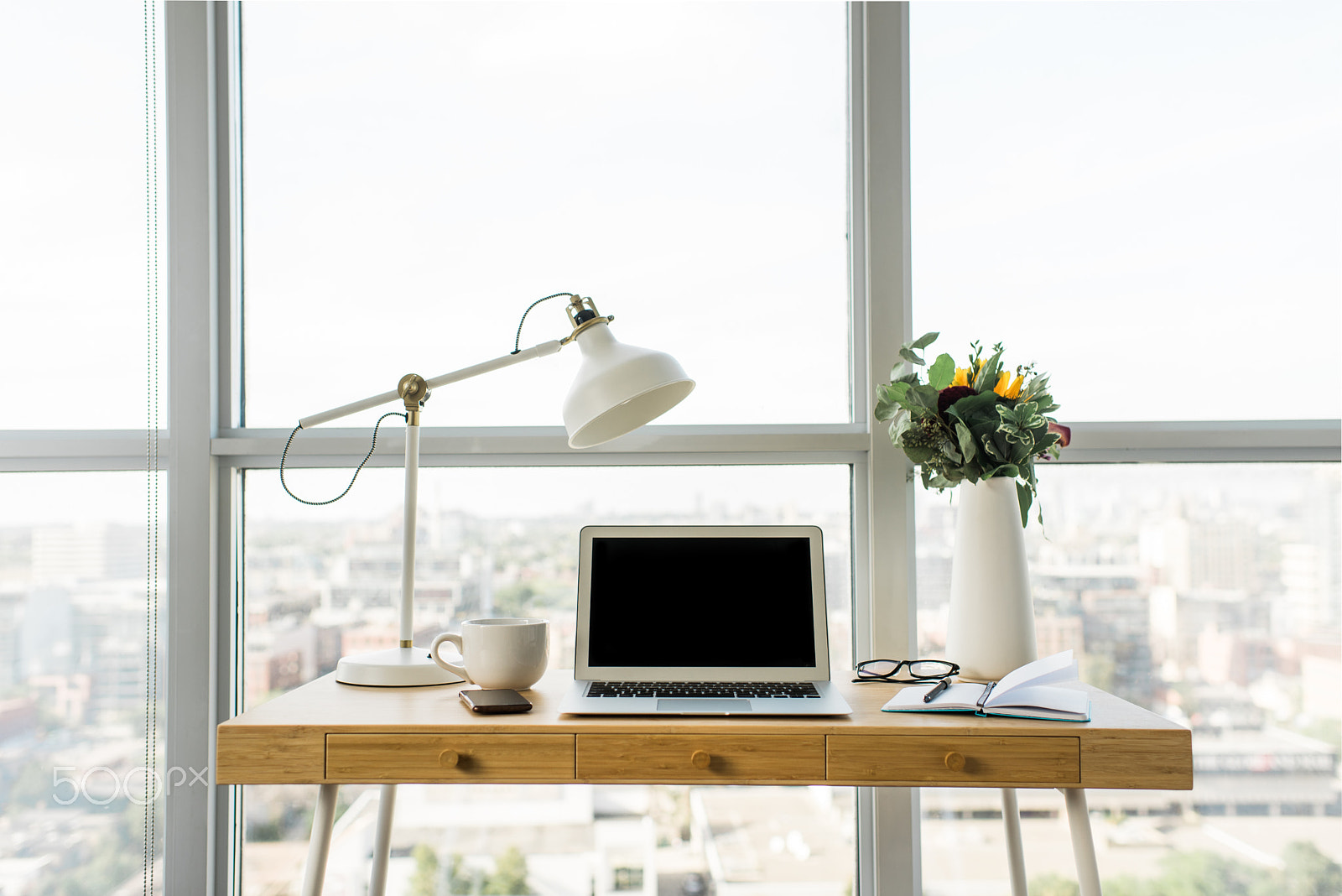 Nikon D750 + Nikon AF-S Nikkor 35mm F1.4G sample photo. Workspace photography