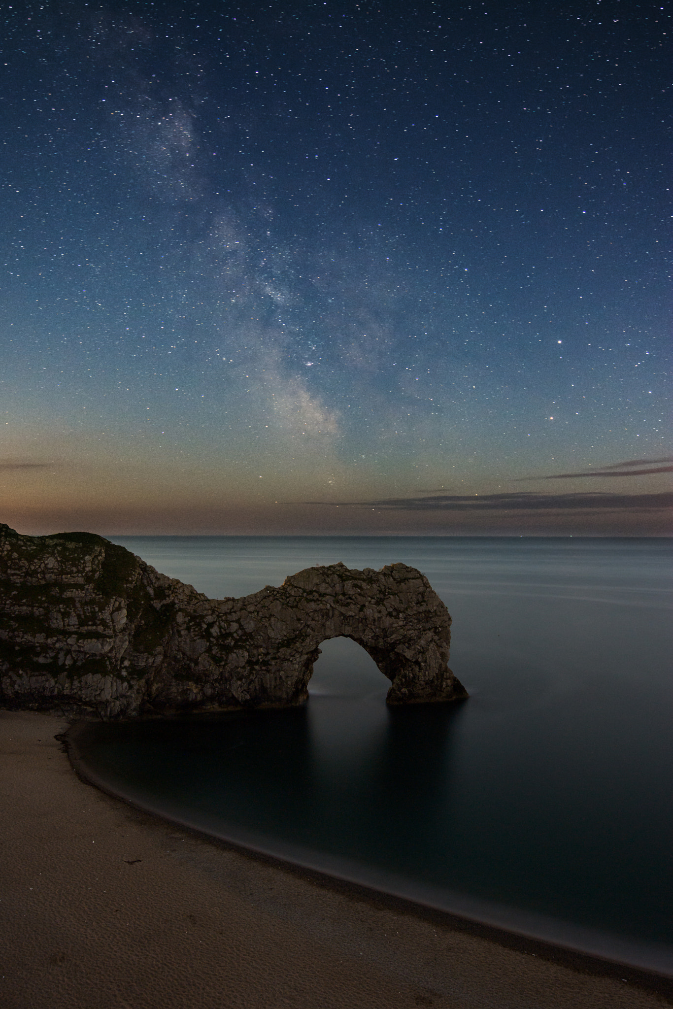 Nikon D7100 + Nikon AF-S Nikkor 14-24mm F2.8G ED sample photo. Milky way over durdle door photography