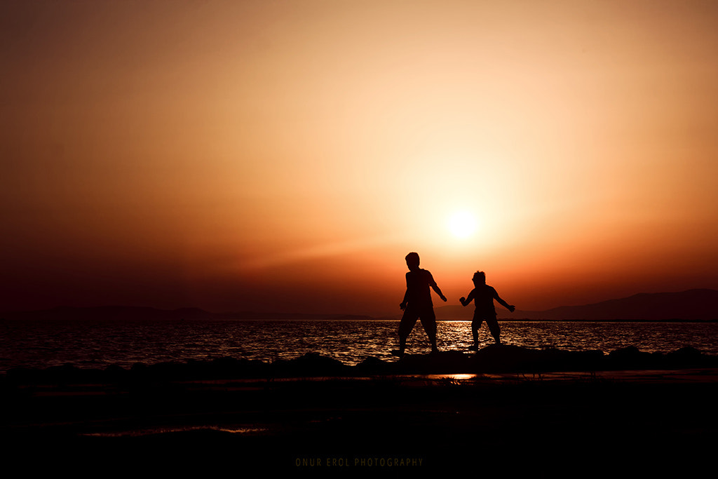 Tamron SP AF 17-50mm F2.8 XR Di II LD Aspherical (IF) sample photo. Sun children photography
