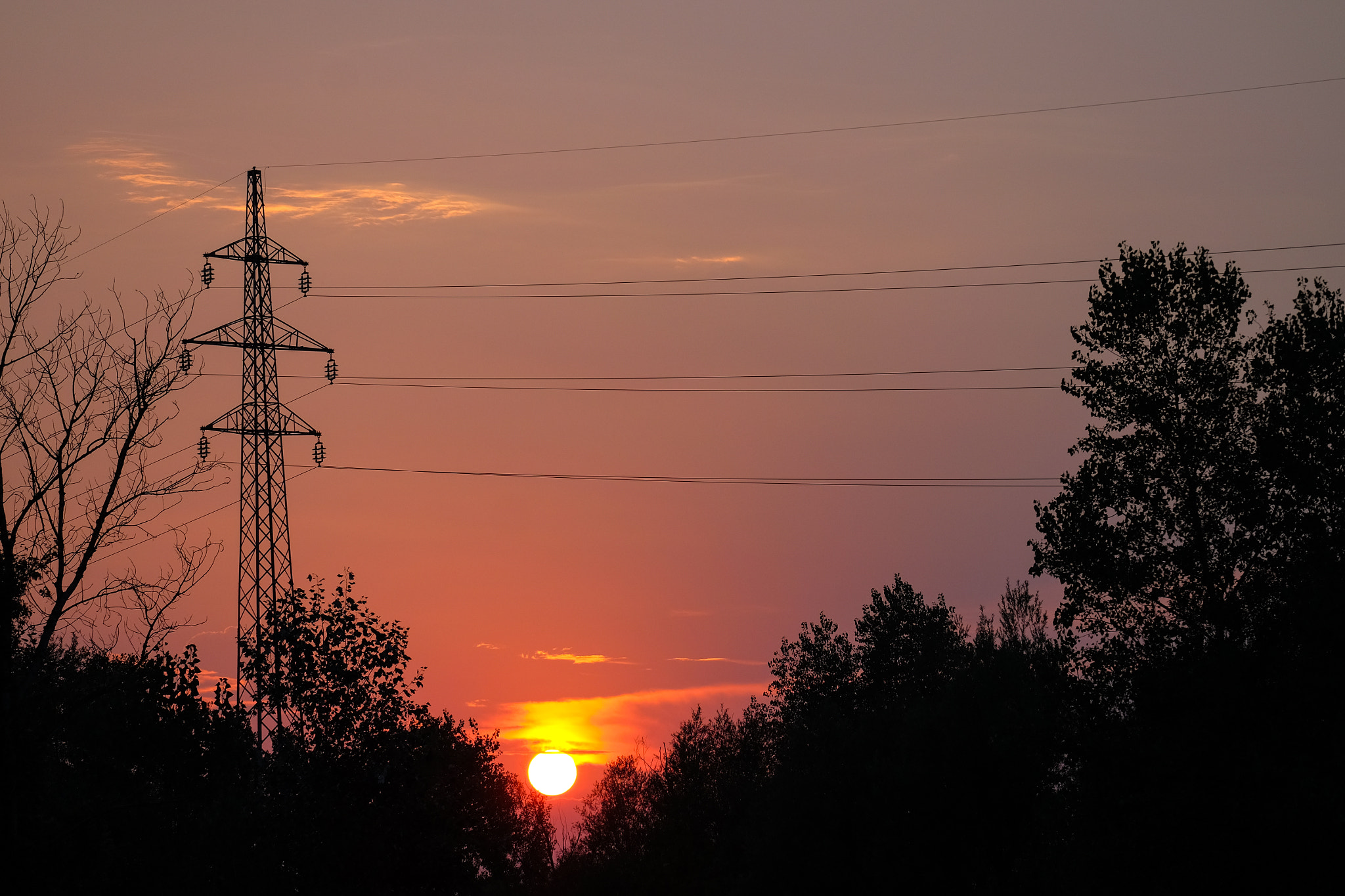 Fujifilm X-T10 + Fujifilm XC 50-230mm F4.5-6.7 OIS II sample photo. Don't let the sun go down... photography