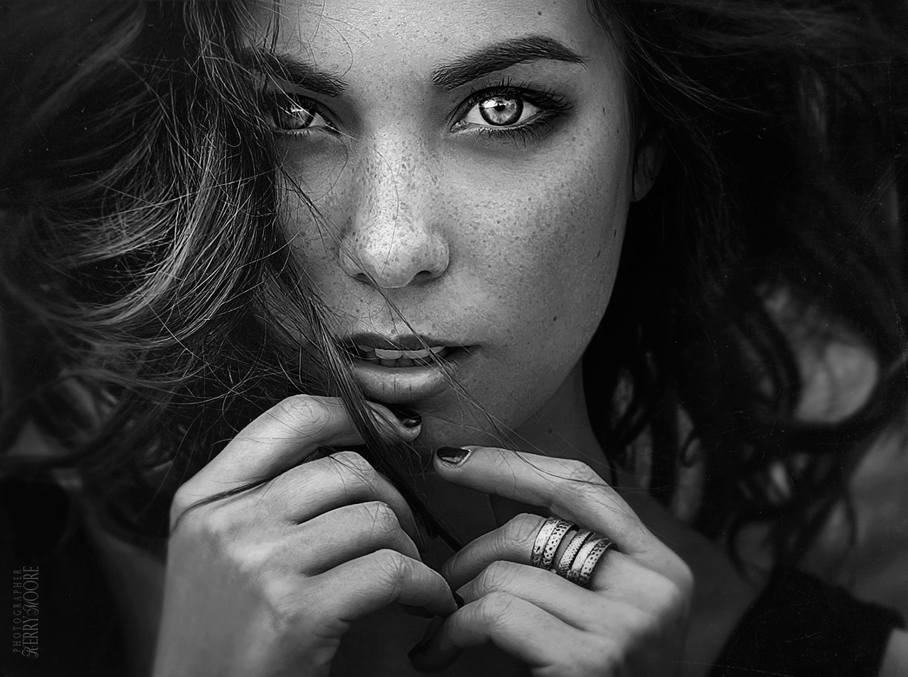 Valeria by Kerry Moore / 500px