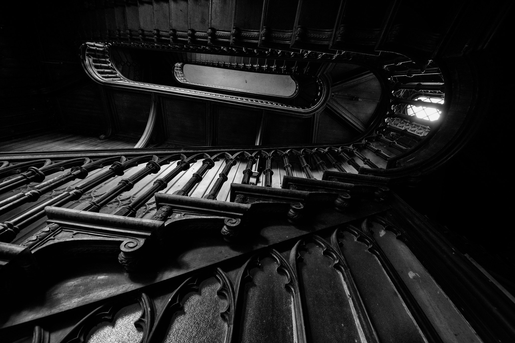 Sigma 8-16mm F4.5-5.6 DC HSM sample photo. Stairs photography