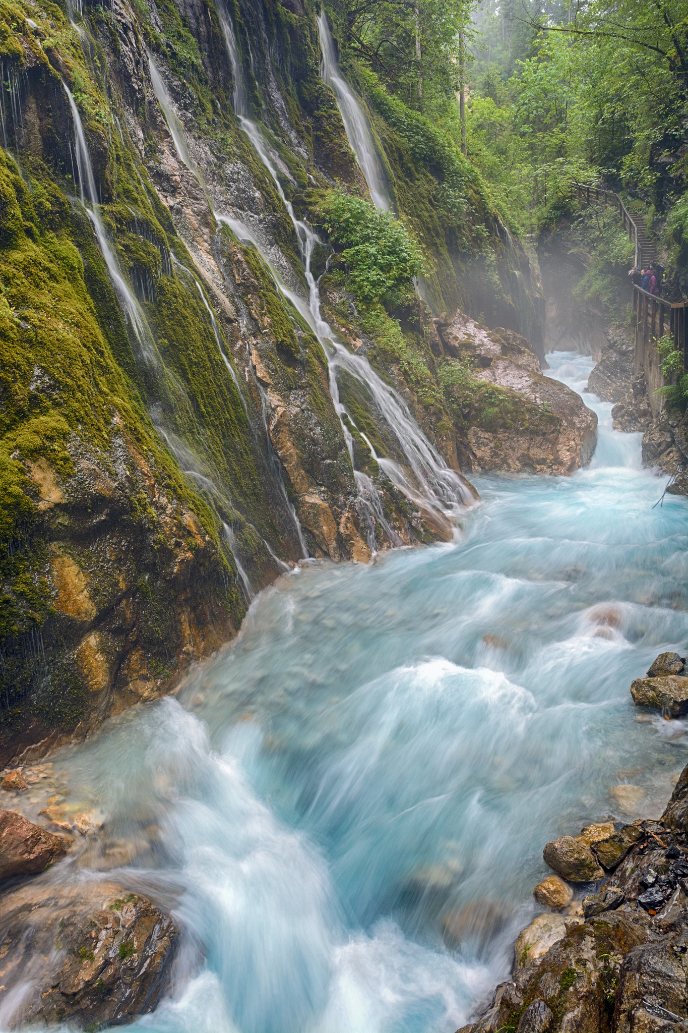 Nikon AF-S Nikkor 17-35mm F2.8D ED-IF sample photo. Wimbachbrucke photography
