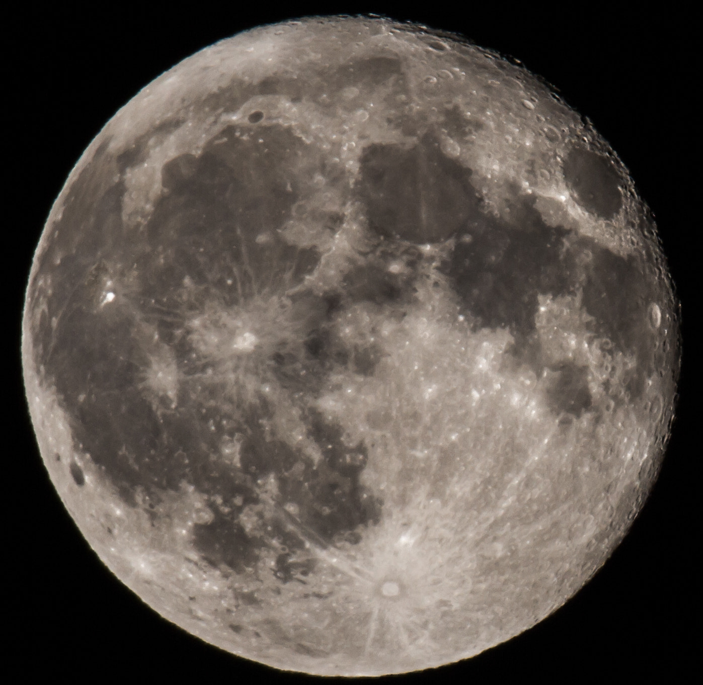 150-600mm F5-6.3 DG OS HSM | Sports 014 sample photo. Full moon zoomed in photography