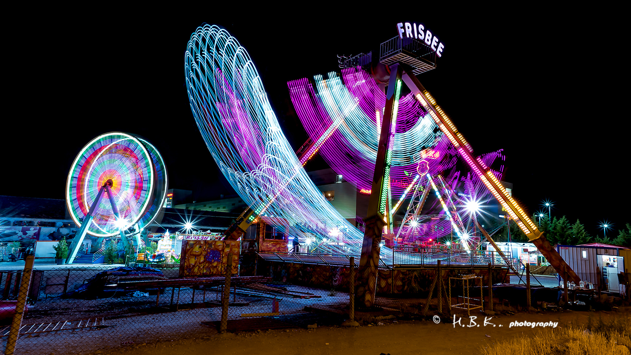 Samsung NX500 + Samsung NX 16mm F2.4 Pancake sample photo. The colors of life photography