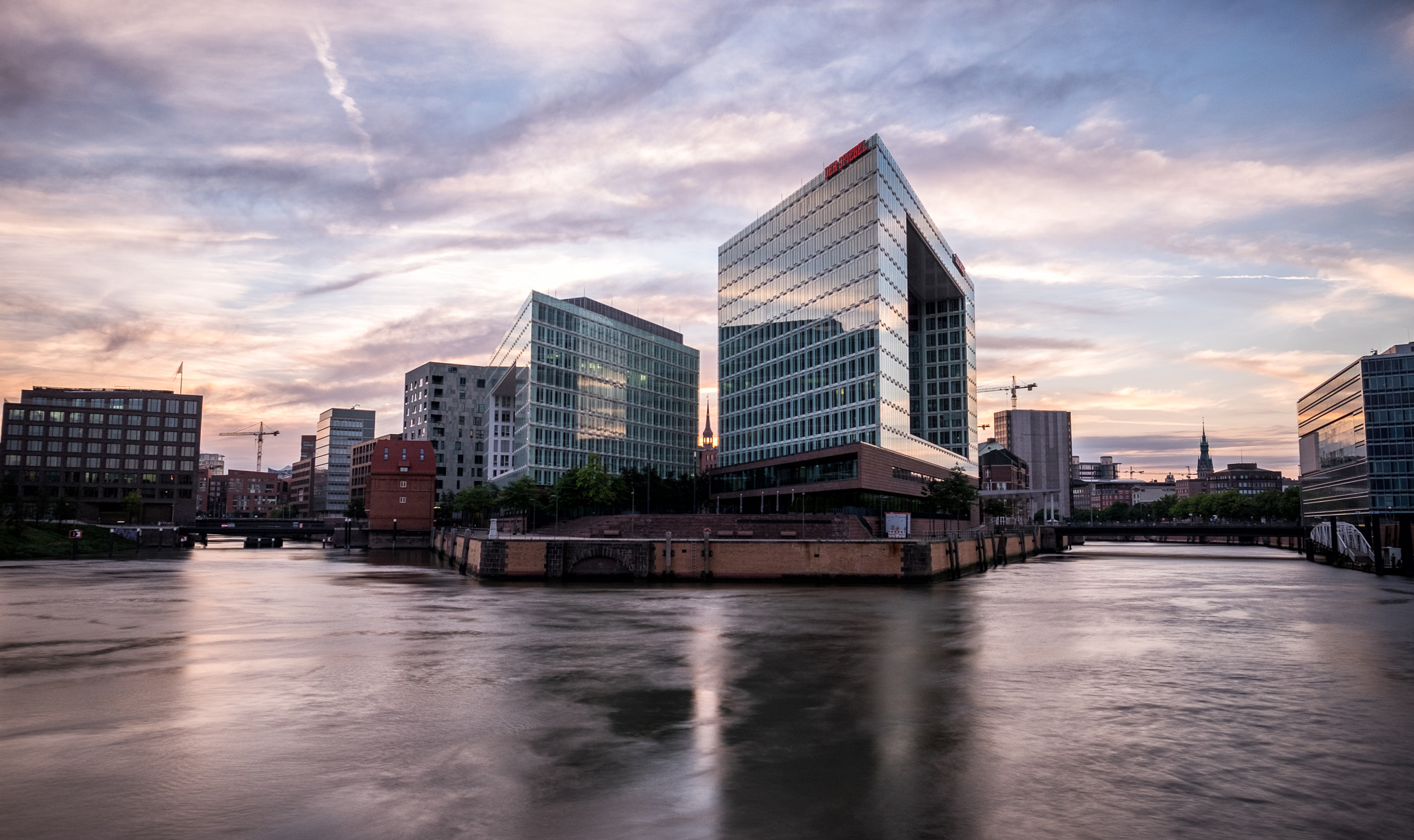 Fujifilm X-T10 + Fujifilm XF 16mm F1.4 R WR sample photo. Ericusspitze, hamburg photography