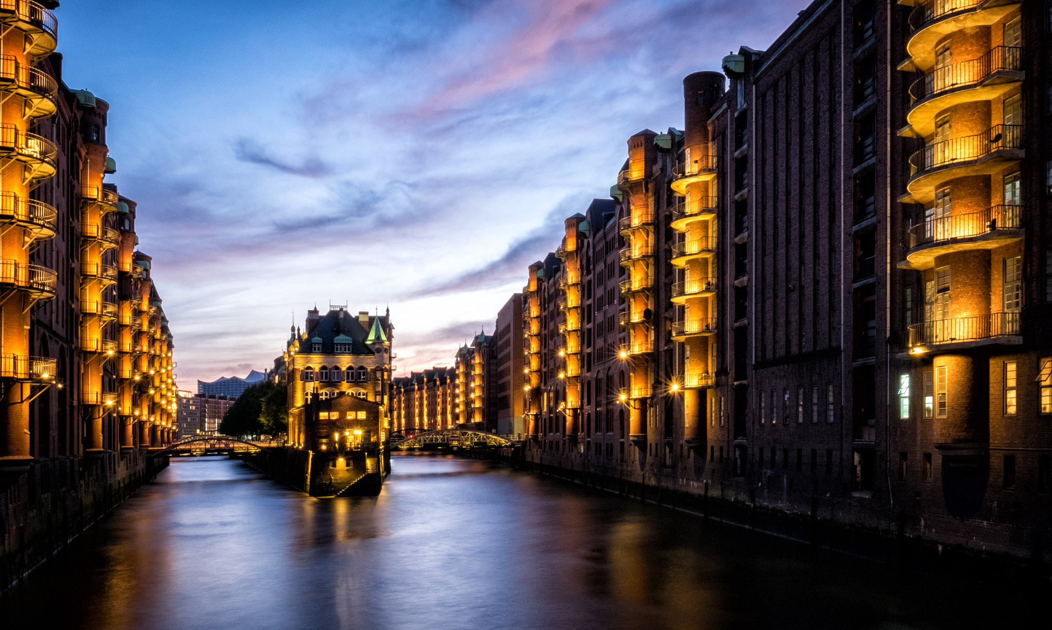 Fujifilm X-T10 + Fujifilm XF 16mm F1.4 R WR sample photo. Hamburg photography