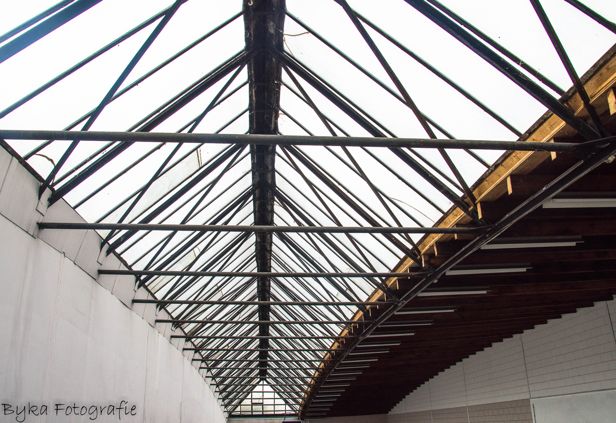 Sigma 28-300mm F3.5-6.3 DG Macro sample photo. Industrial roof photography