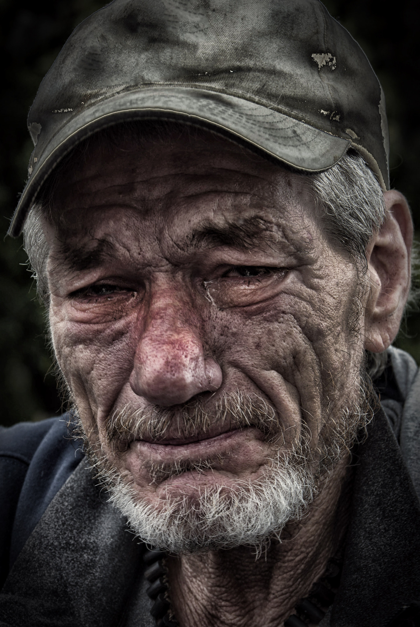Nikon D800 + Sigma 24-105mm F4 DG OS HSM Art sample photo. Tom remembers his spent youth photography