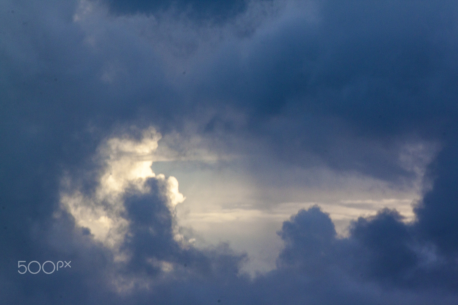 Canon EOS 500D (EOS Rebel T1i / EOS Kiss X3) sample photo. Clouds 3 photography