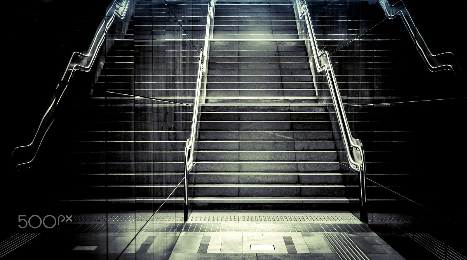 Sony Alpha DSLR-A550 sample photo. 3 x stairs photography