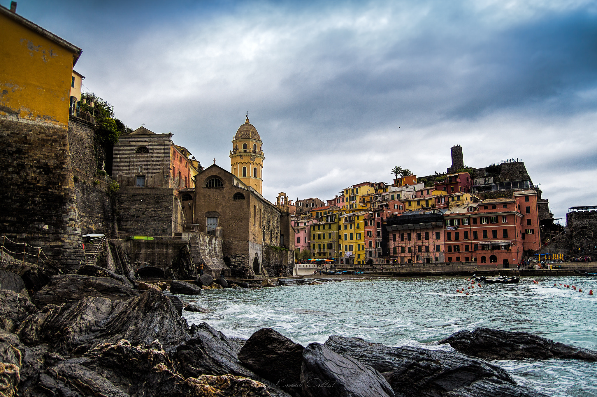 Tamron SP AF 17-50mm F2.8 XR Di II LD Aspherical (IF) sample photo. Clouds over vernazza photography