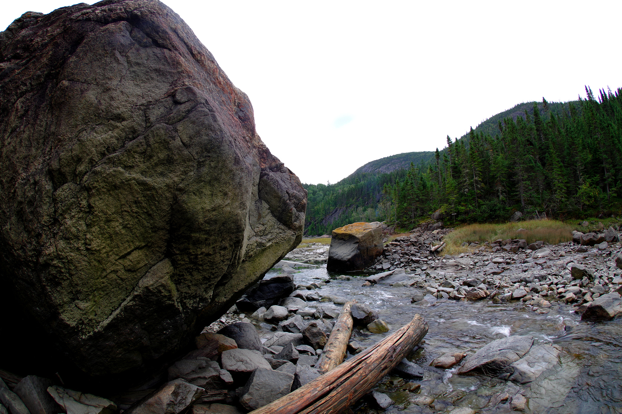 Pentax K-S2 sample photo. Baie des rochers 3 photography