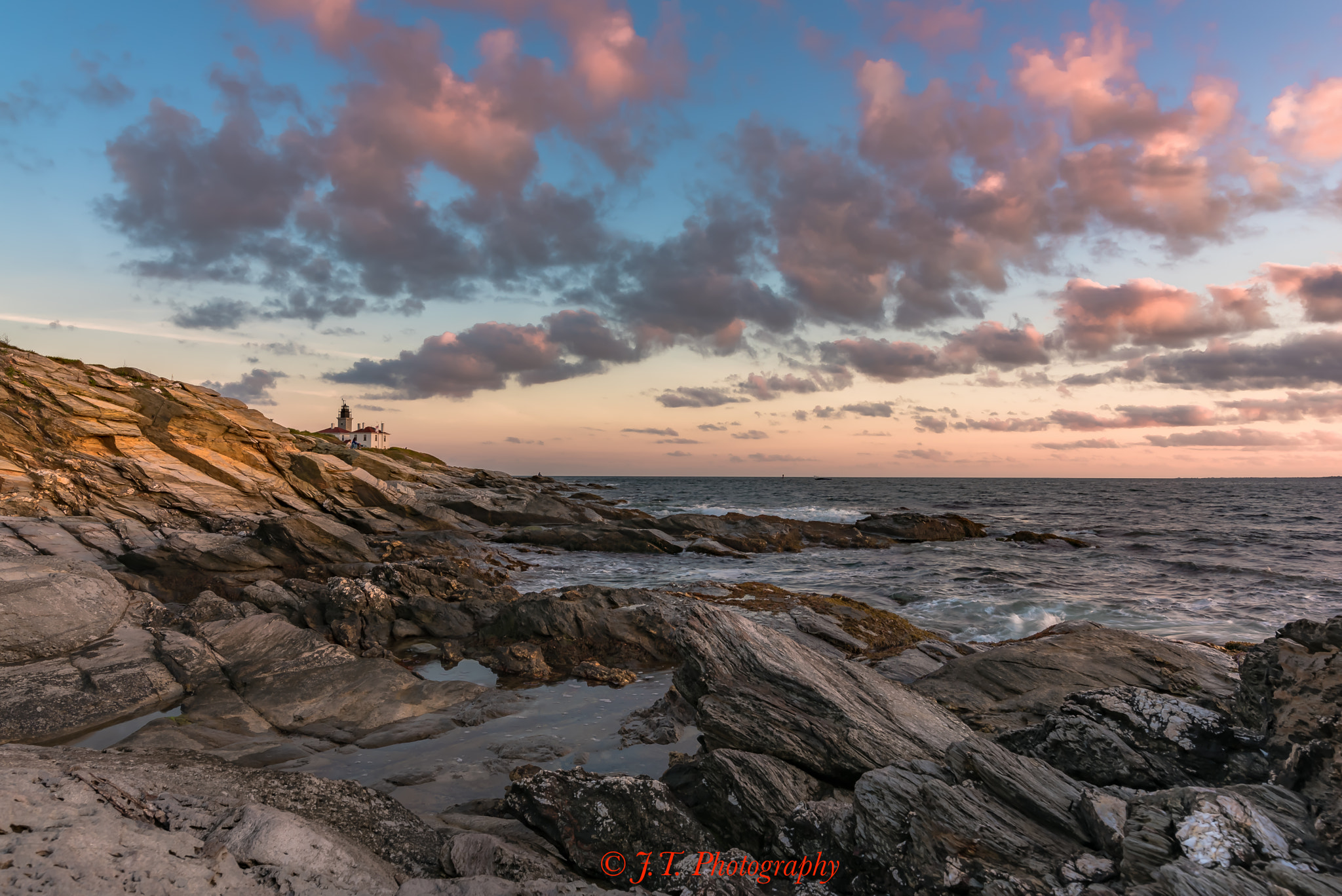 Tokina AT-X 16-28mm F2.8 Pro FX sample photo. That beavertail lighthouse! photography