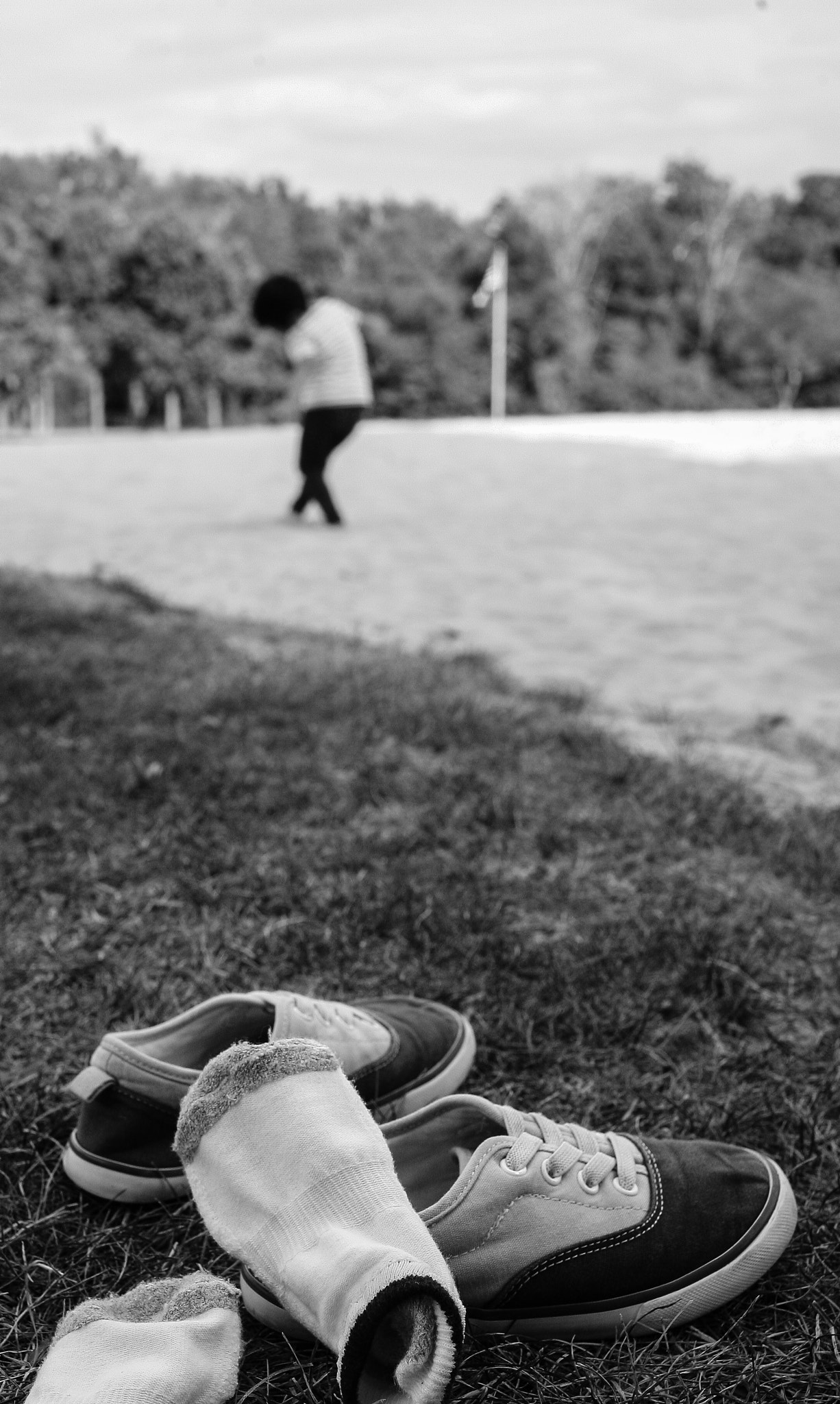 Canon EOS 5D + Canon EF 35mm F2 sample photo. Dancing in the sand photography
