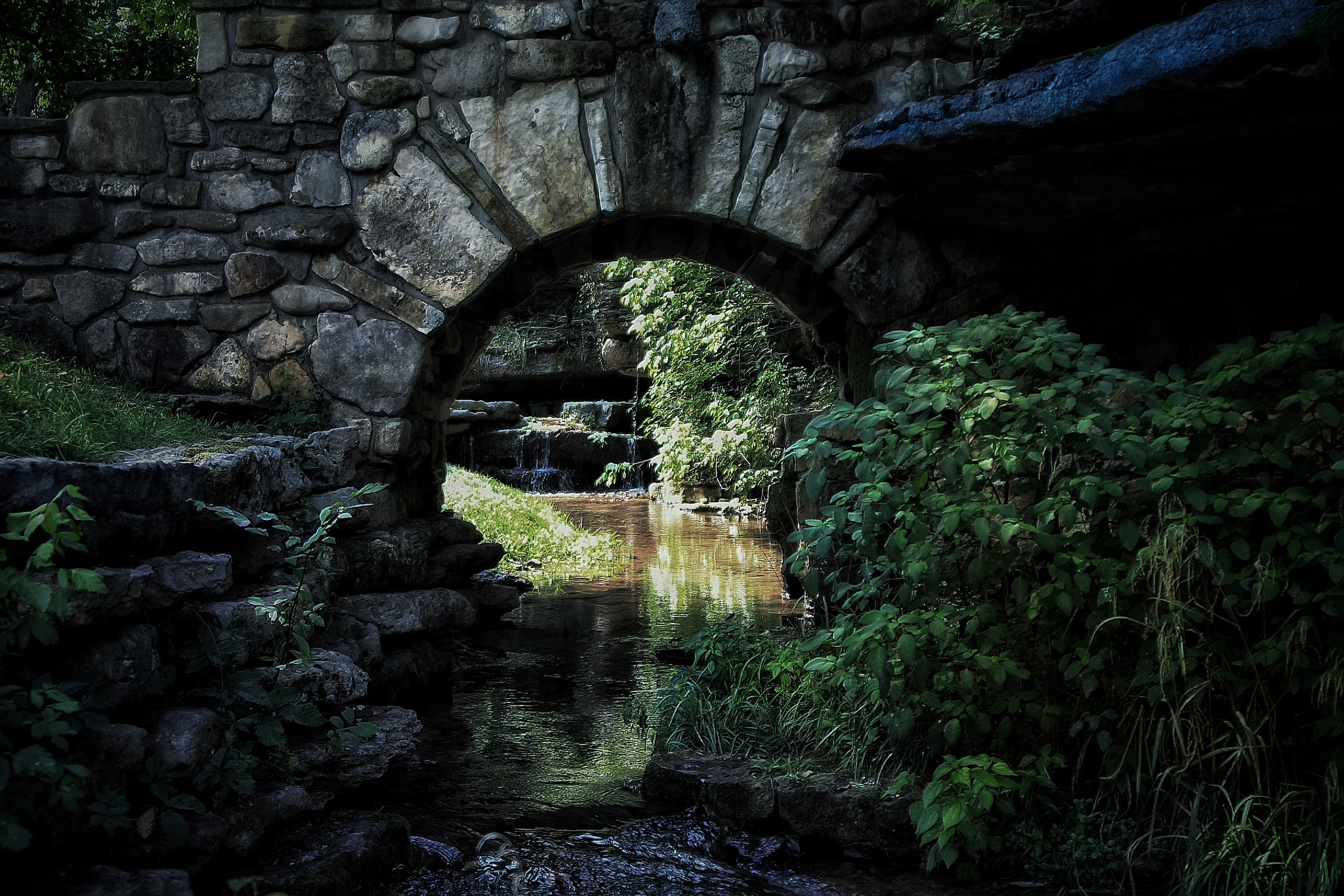 Tamron AF 28-200mm F3.8-5.6 XR Di Aspherical (IF) Macro sample photo. Stone bridge over small flowing creek photography