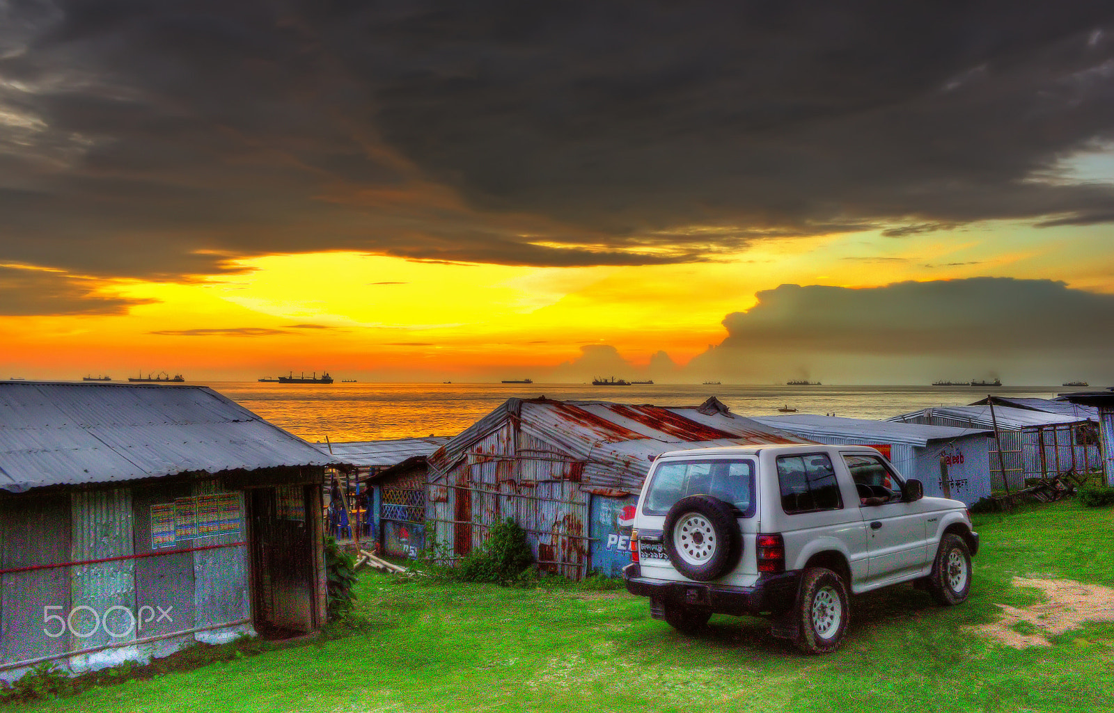 Canon EOS 550D (EOS Rebel T2i / EOS Kiss X4) sample photo. Sunset at patenga beach photography