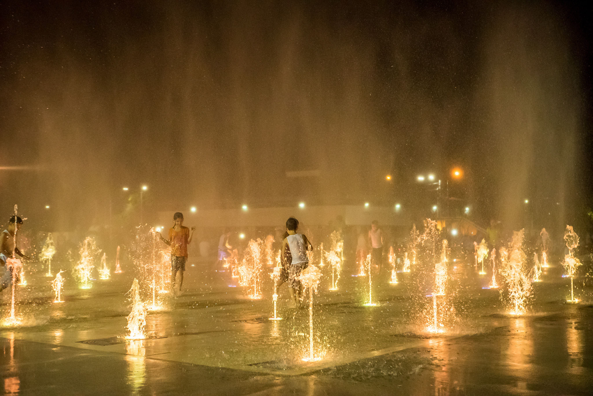 Sony a7S + Sony DT 50mm F1.8 SAM sample photo. Playing with water jets photography