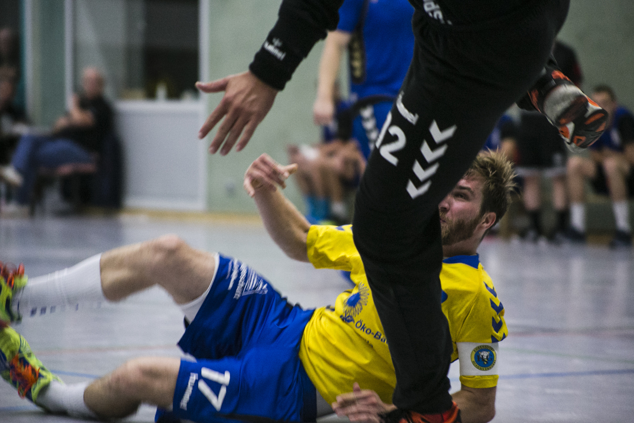 Canon EOS 6D + Canon EF 70-210mm f/3.5-4.5 USM sample photo. Handball#7 photography