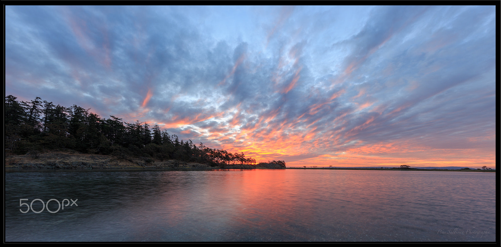 Canon EOS 6D + Canon EF 11-24mm F4L USM sample photo. Sunrise on the lagoon photography