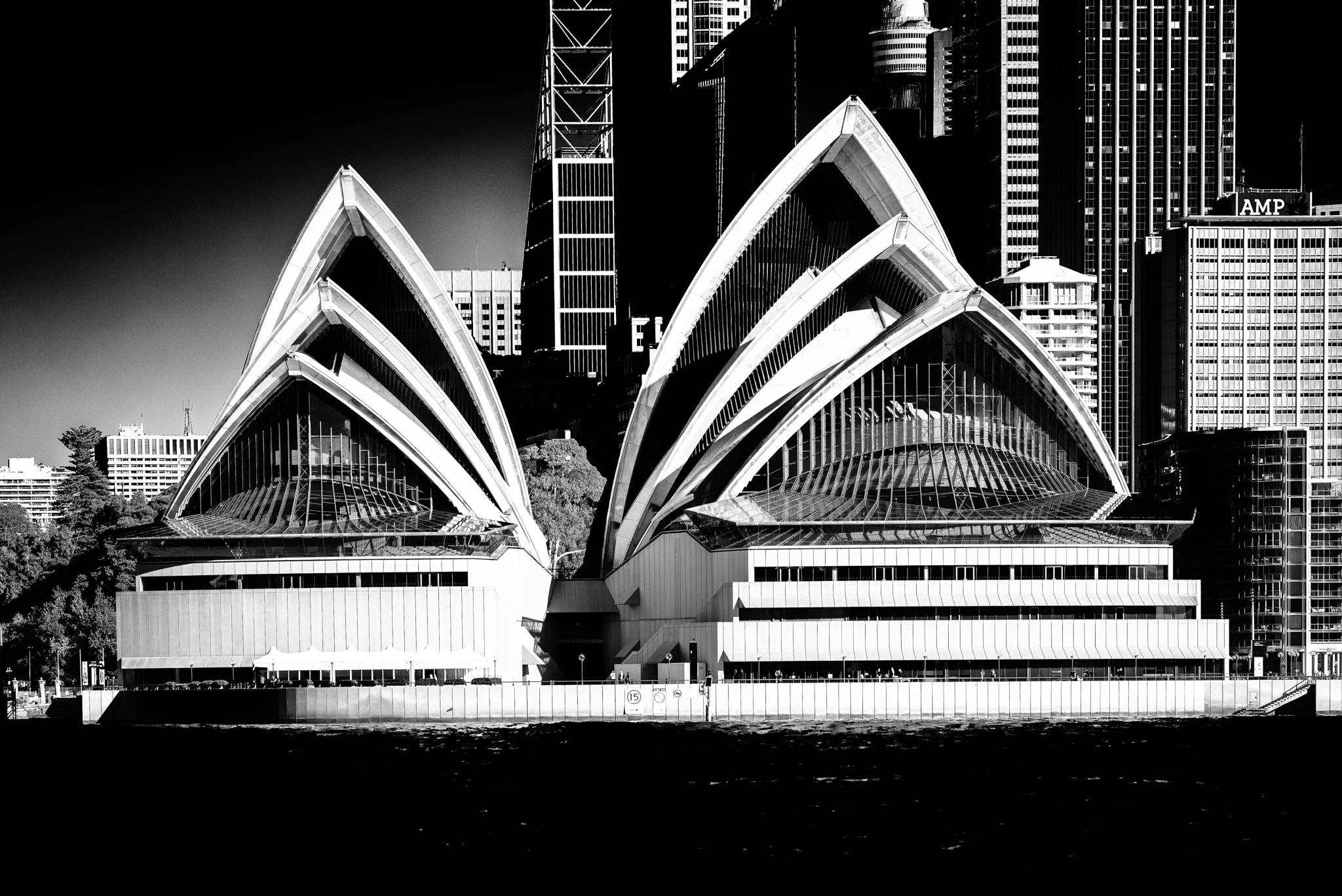 Leica APO-Telyt-M 135mm F3.4 ASPH sample photo. Full-frontal sydney opera house photography