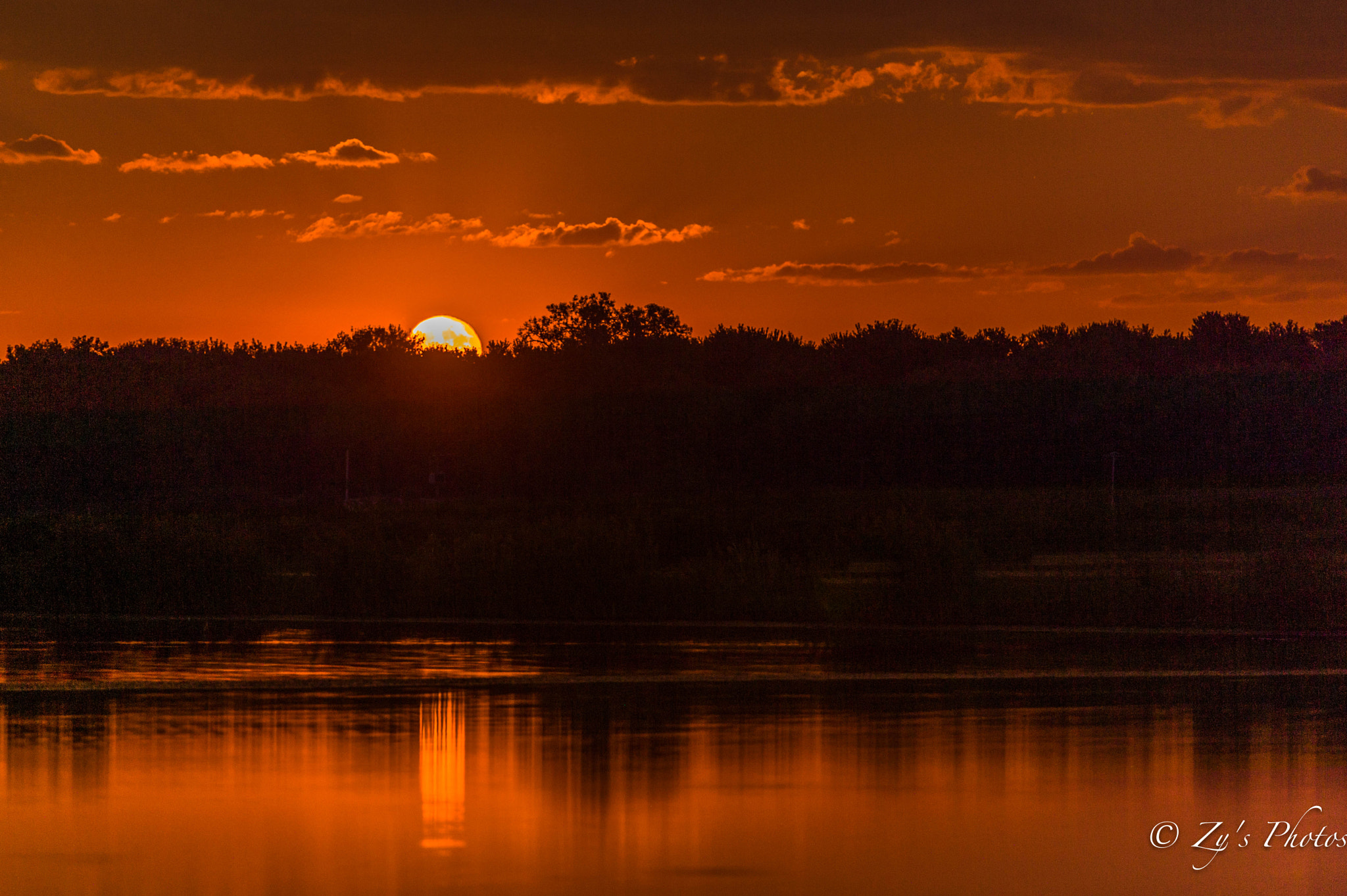 Nikon Df sample photo. Moonrise photography