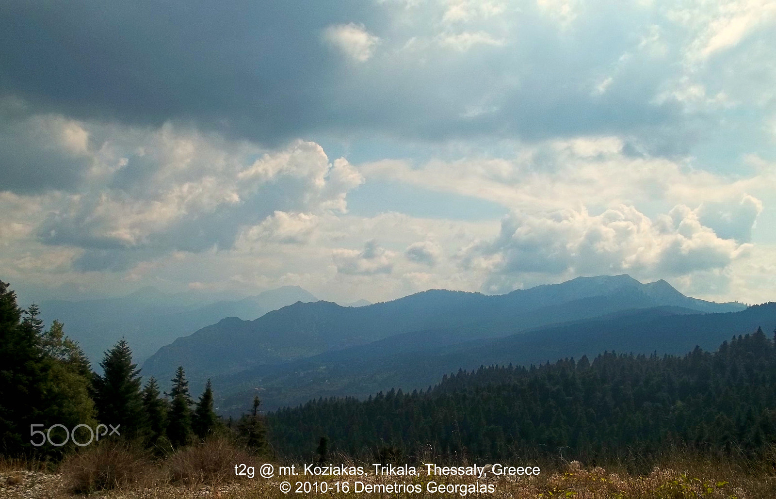 Kodak EASYSHARE C195 DIGITAL CAMERA sample photo. Clouds over mt. koziakas photography