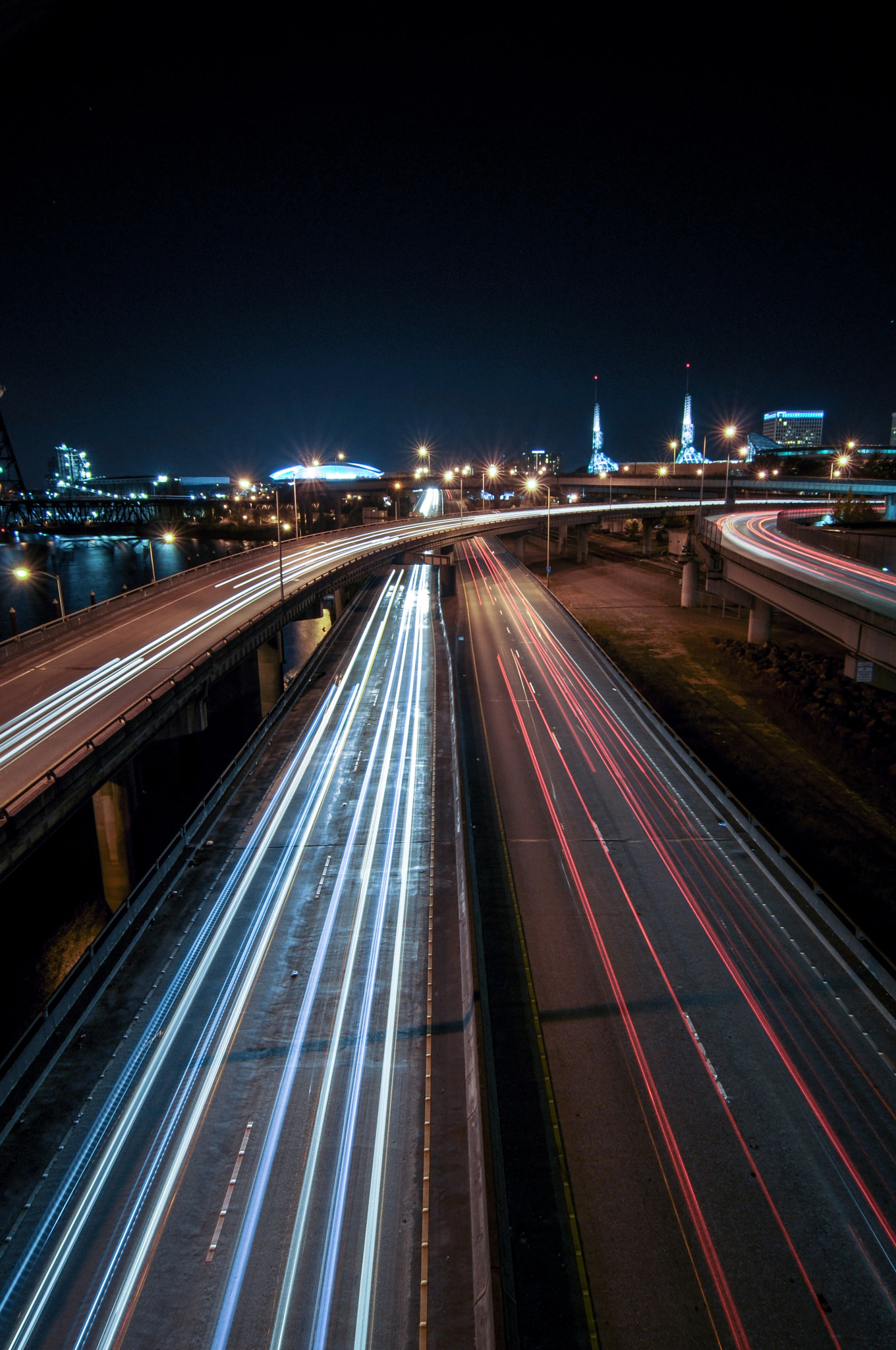 Tokina AT-X Pro 12-24mm F4 (IF) DX sample photo. Burnside bridge photography
