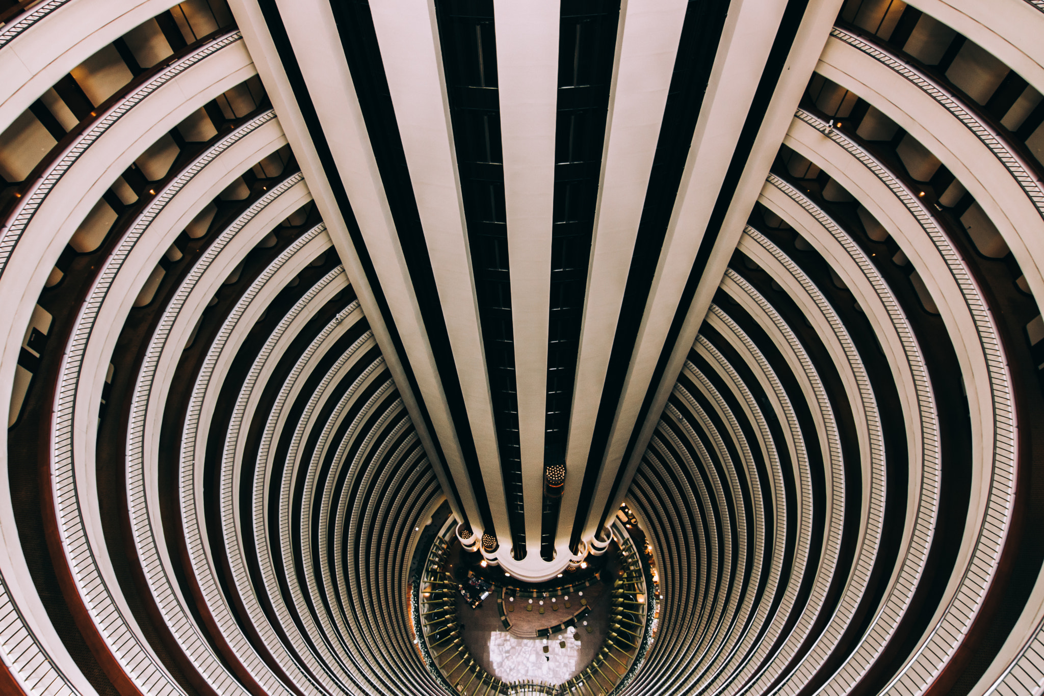 Canon EOS 760D (EOS Rebel T6s / EOS 8000D) sample photo. Holiday inn atrium, singapore - look down photography