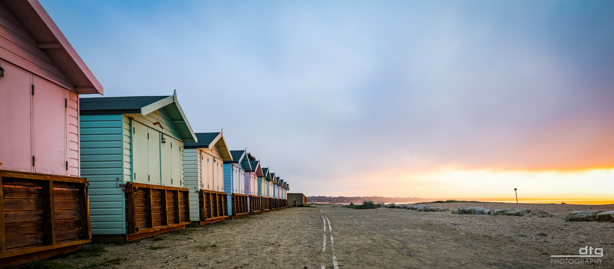 Canon EF 16-35mm F4L IS USM sample photo. Rainbow huts photography