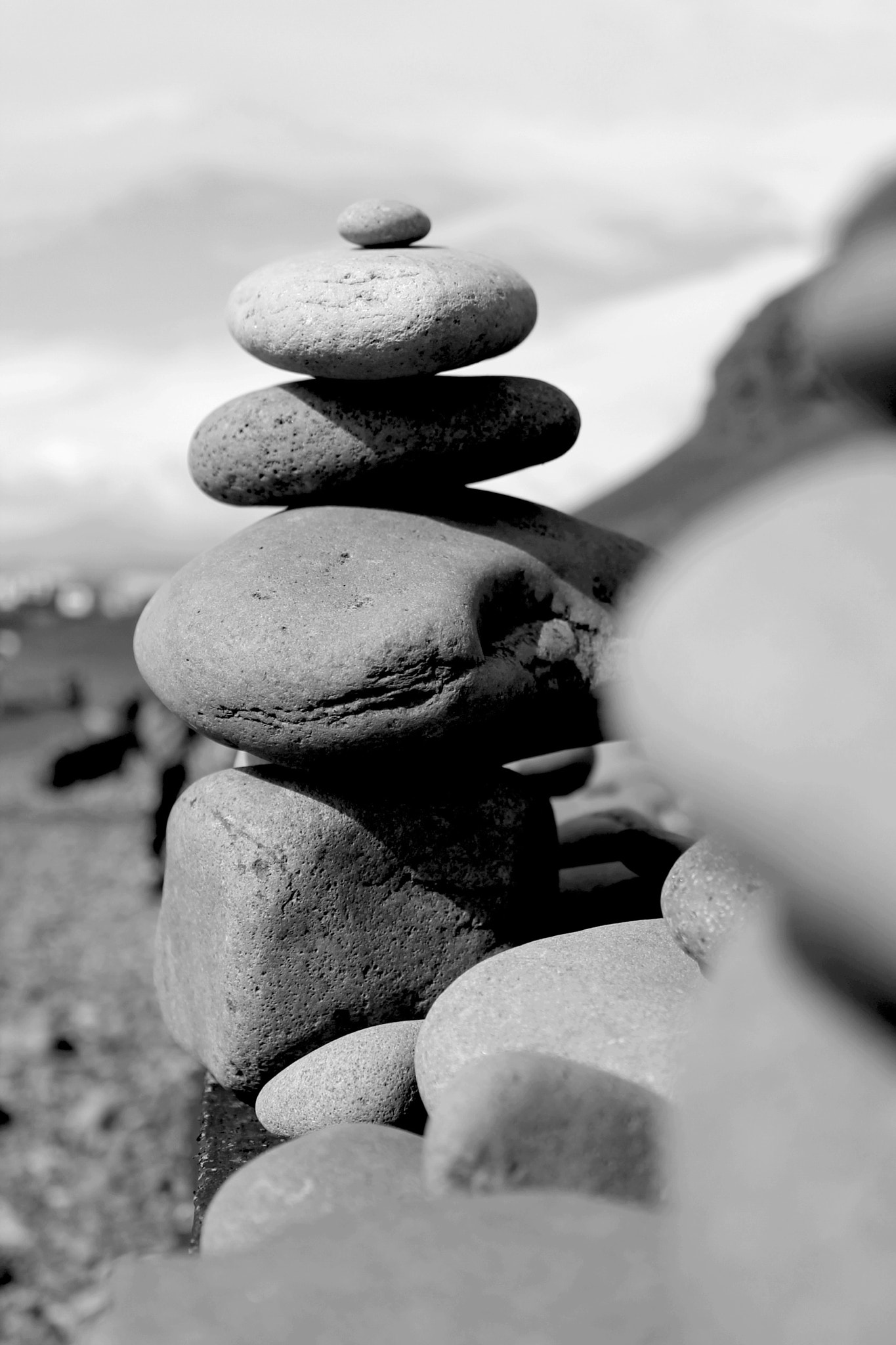 Canon EOS 1100D (EOS Rebel T3 / EOS Kiss X50) + Canon EF-S 18-55mm F3.5-5.6 III sample photo. Pile of pebbles, vik, iceland photography