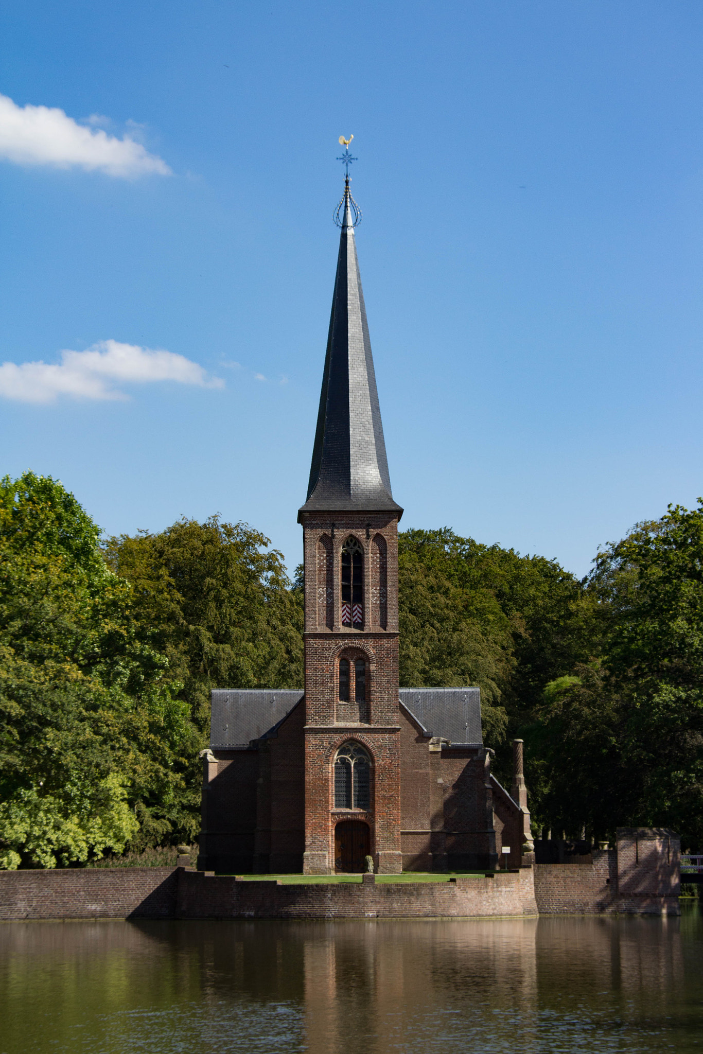 Sigma 18-200mm f/3.5-6.3 DC OS sample photo. Little church photography