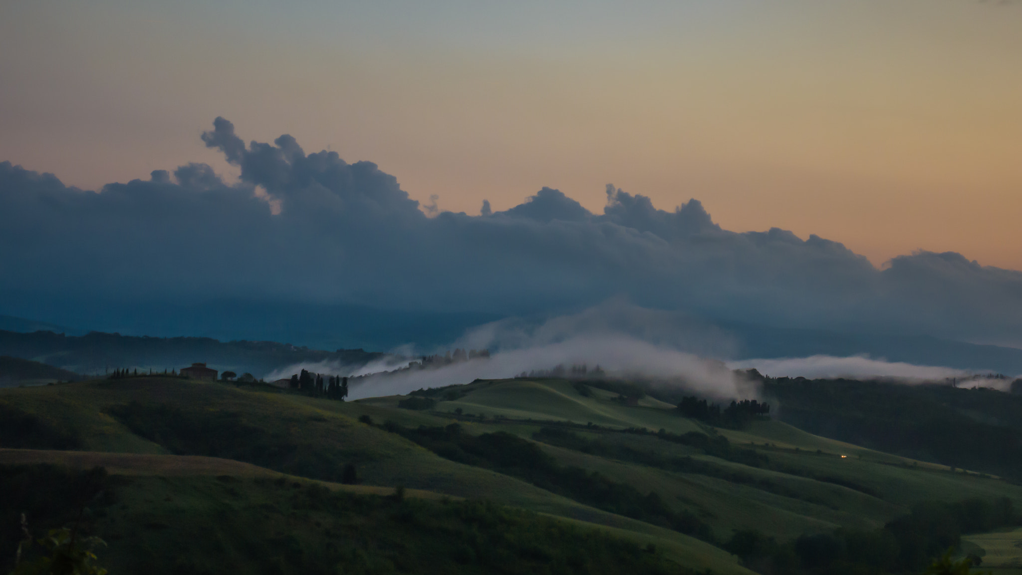 LUMIX G VARIO 14-42/F3.5-5.6 II sample photo. Tuscany landscape photography