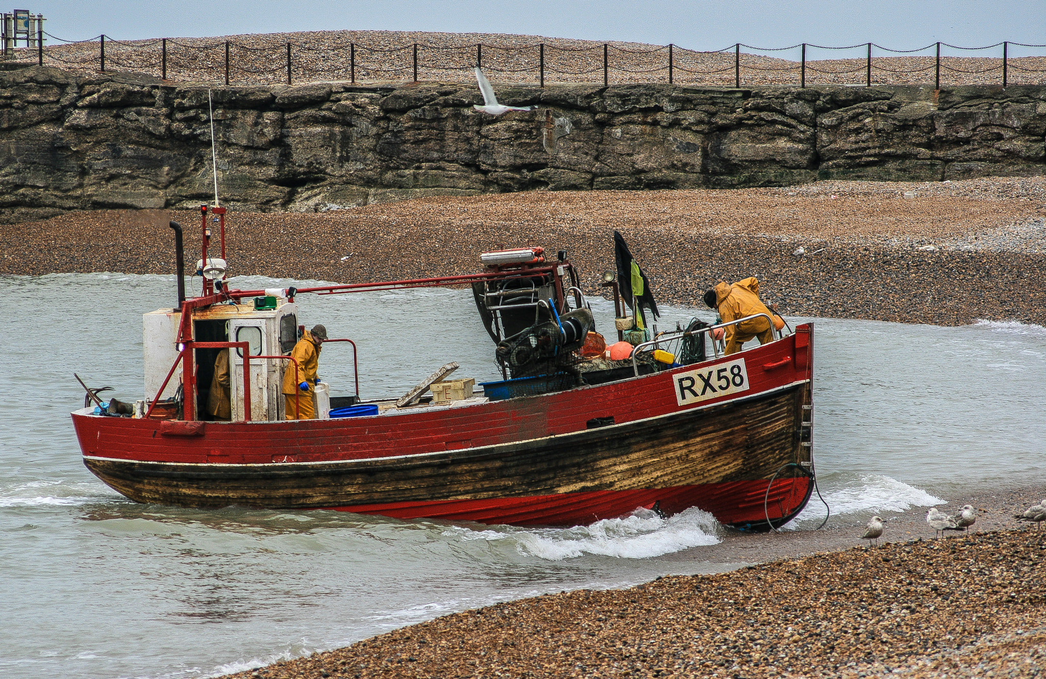 Canon EOS 400D (EOS Digital Rebel XTi / EOS Kiss Digital X) sample photo. Fishing boats at rock-a-nore, hastings photography