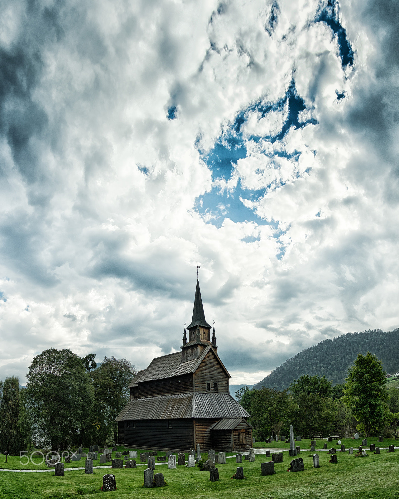 Pentax smc DA* 16-50mm F2.8 ED AL (IF) SDM sample photo. Kaupanger stave church photography