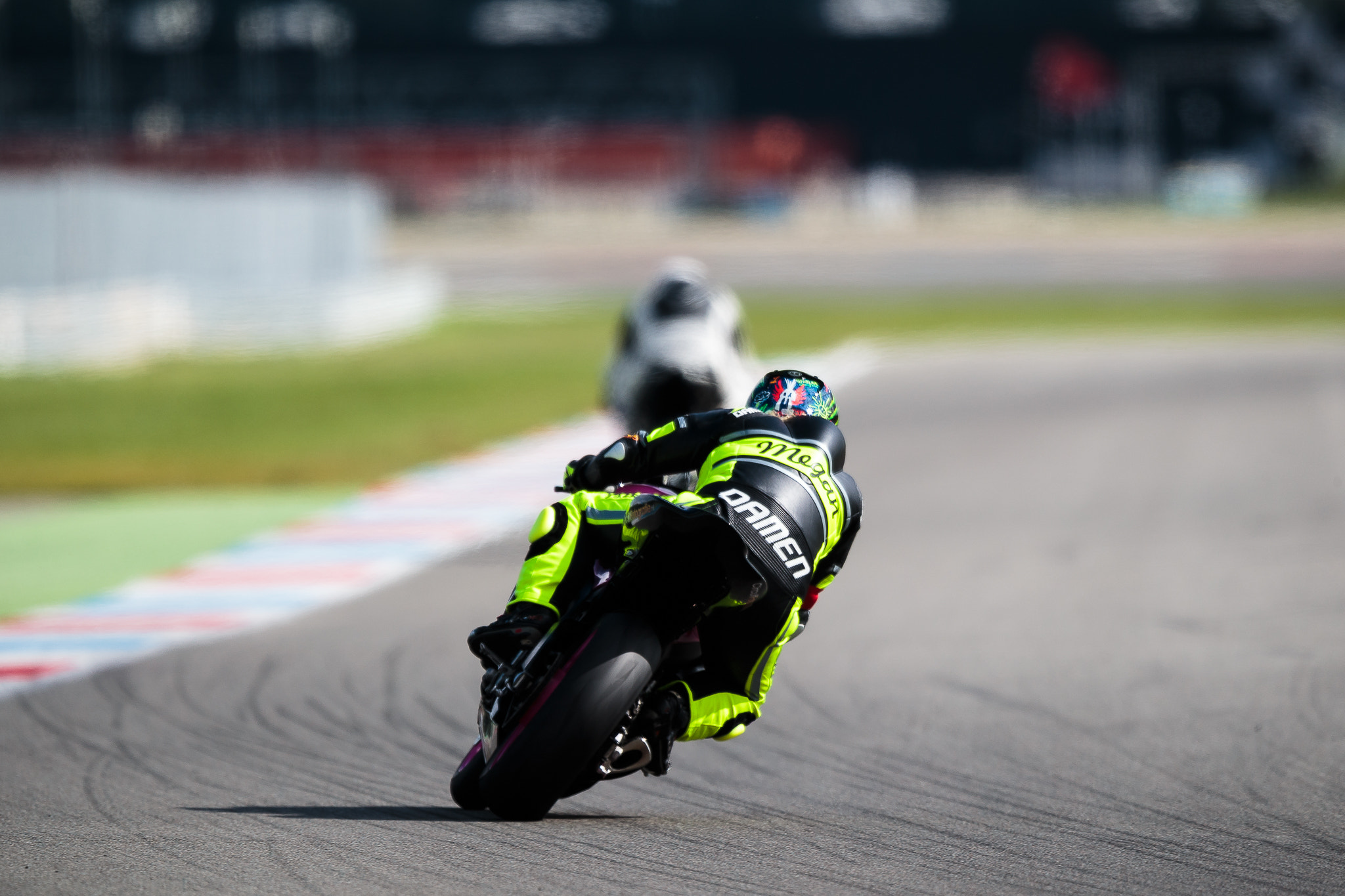Canon EF 400mm F2.8L IS II USM sample photo. Racechickie photography
