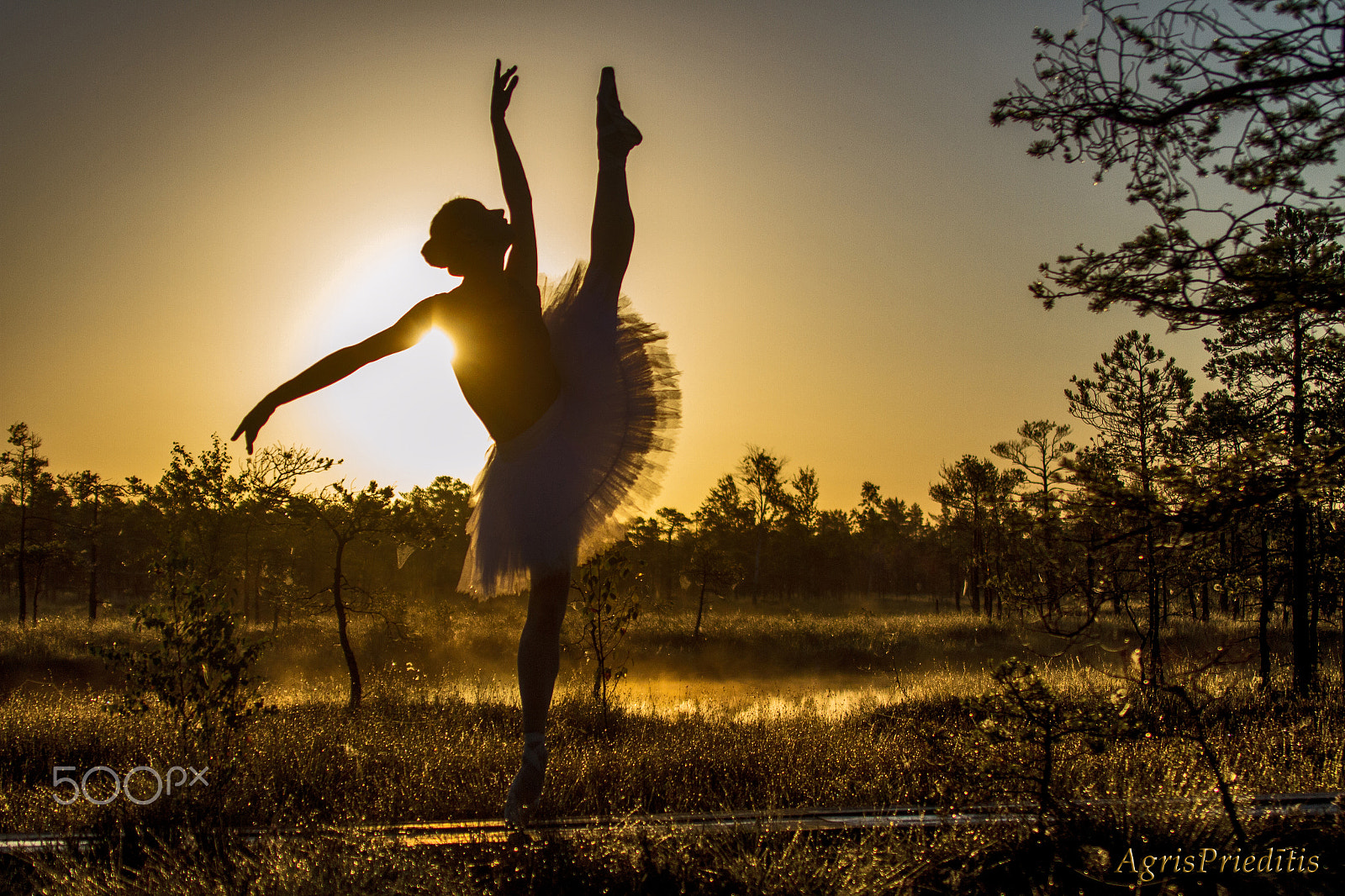 Canon EOS 7D sample photo. Sunrise with ballerina photography