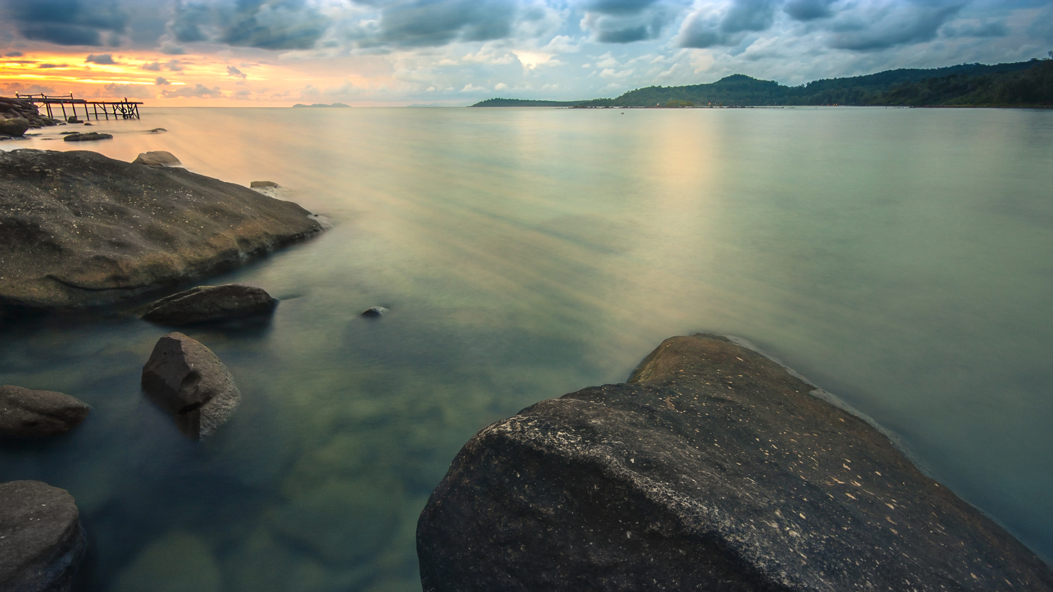Canon EOS 40D + Sigma 10-20mm F4-5.6 EX DC HSM sample photo. Kohkood sunset photography