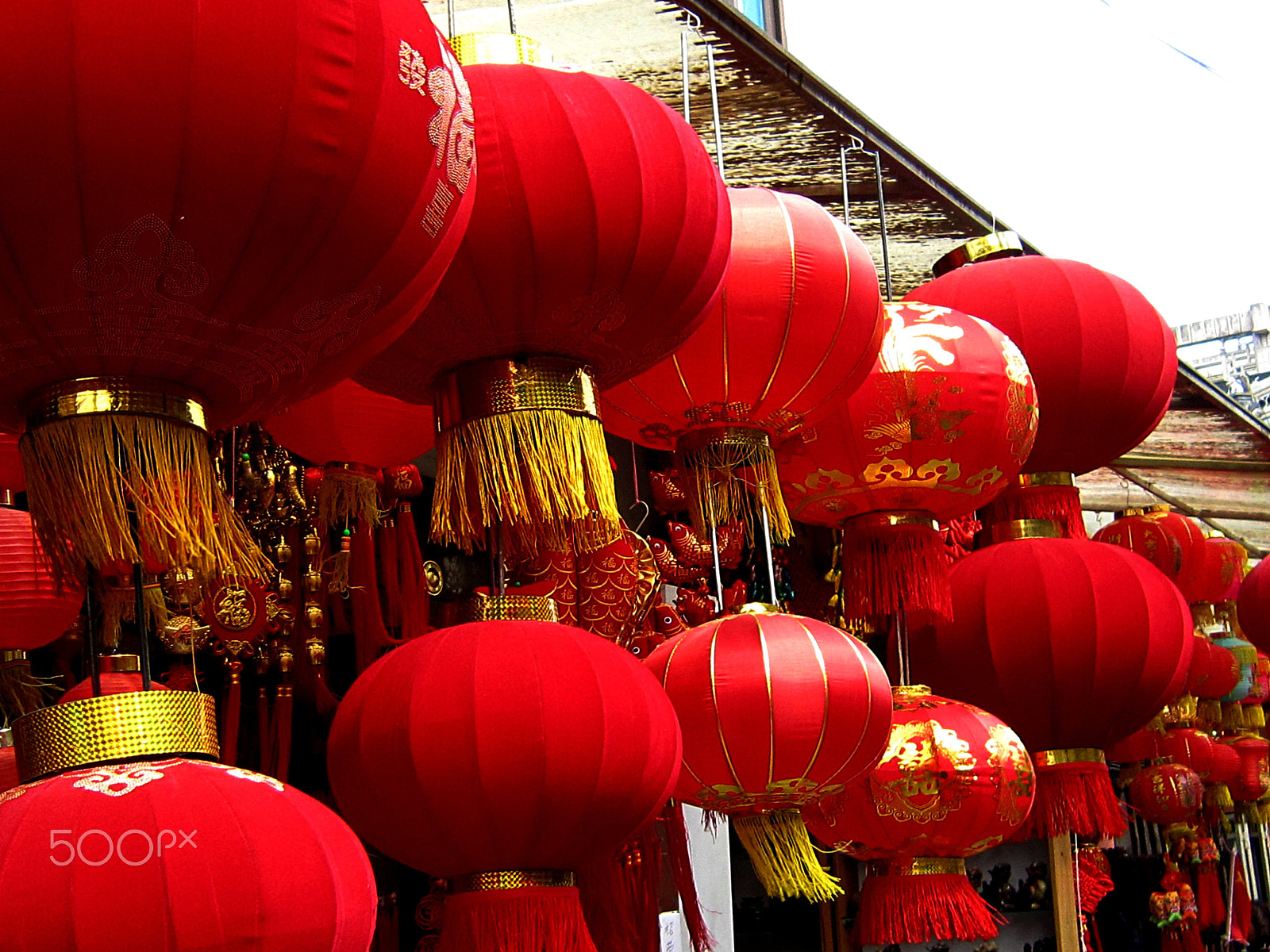 Canon PowerShot SD3500 IS (IXUS 210 / IXY 10S) sample photo. Chinese lanterns photography