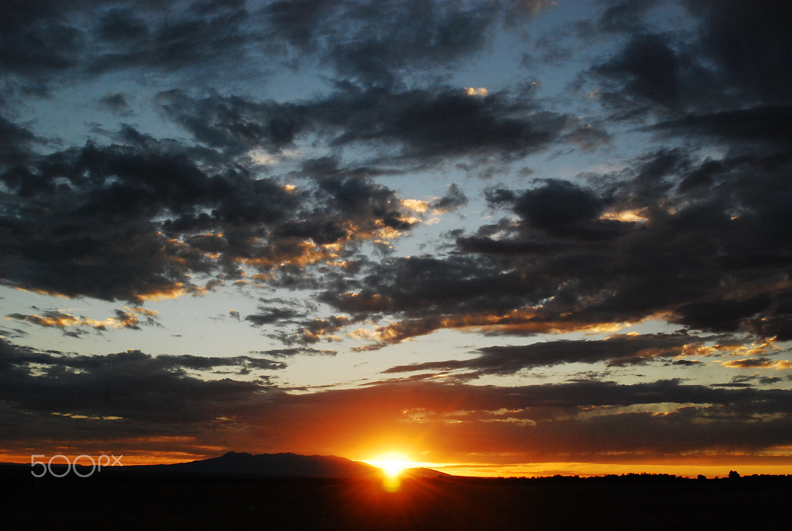 Nikon D80 + AF Zoom-Nikkor 28-80mm f/3.3-5.6G sample photo. Colorado sunset photography