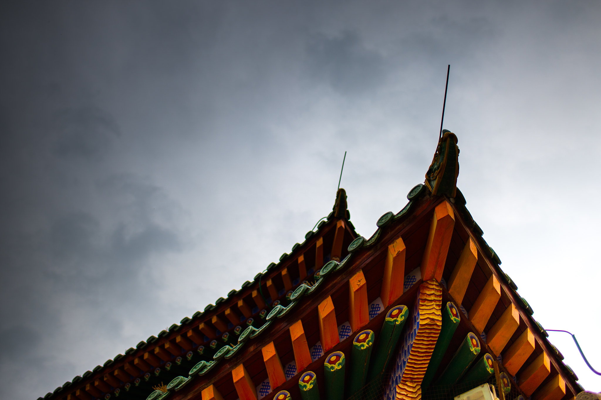 Nikon Df sample photo. Temple under cloud photography