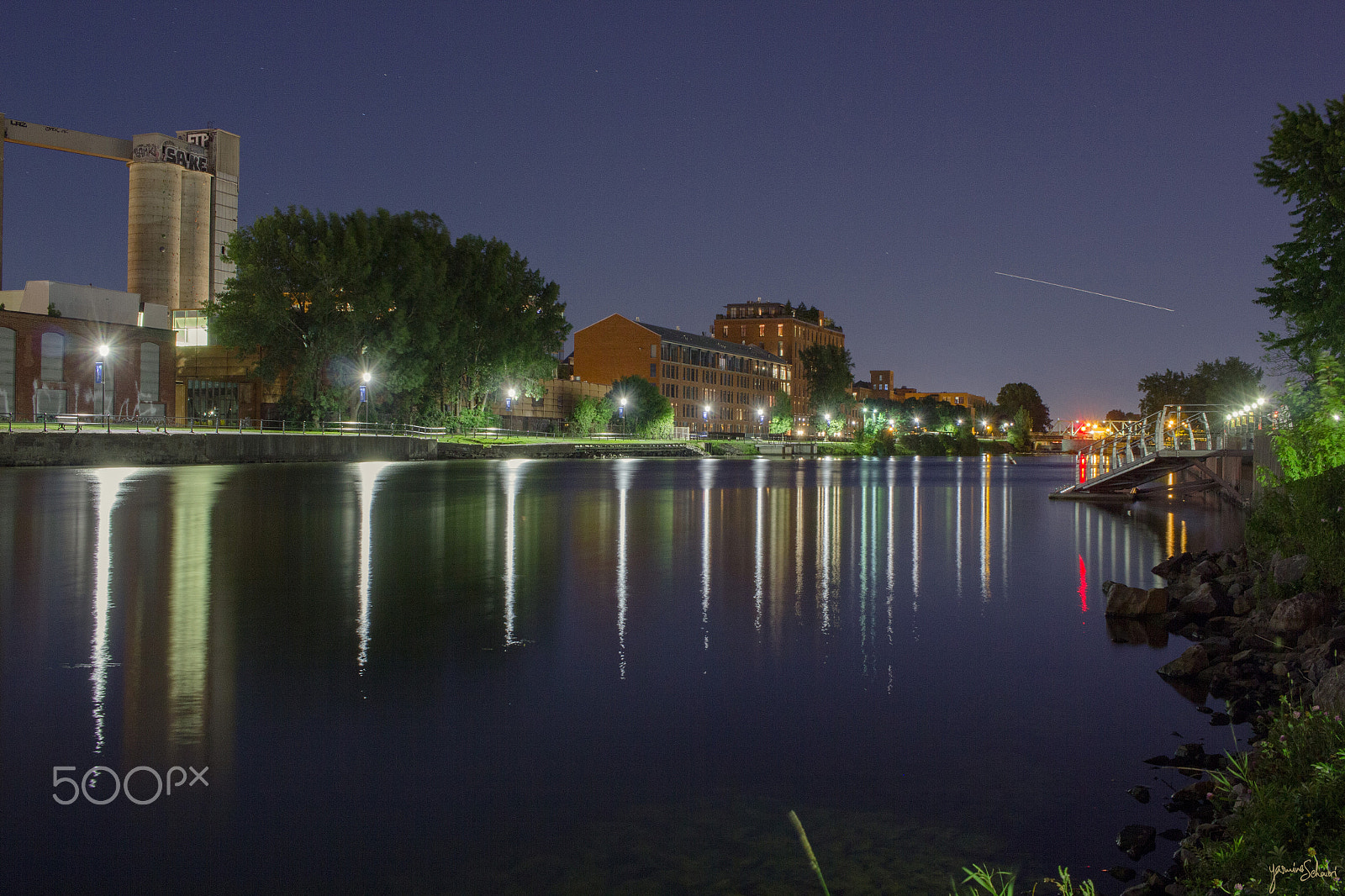 Canon EF-S 24mm F2.8 STM sample photo. Shooting star photography