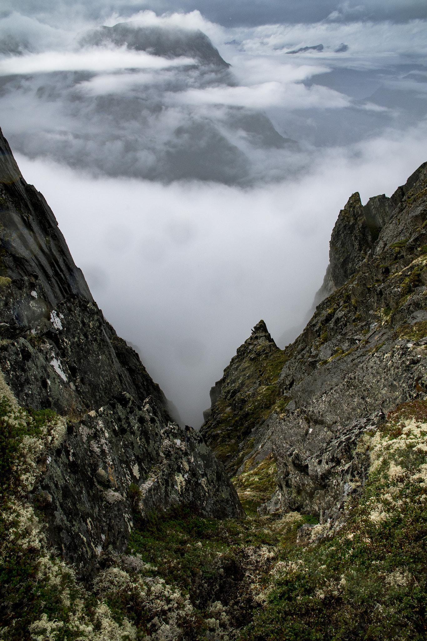 Sony a7R II + Canon EF 85mm F1.2L II USM sample photo. Norway/andalsnes/romsdalseggen photography