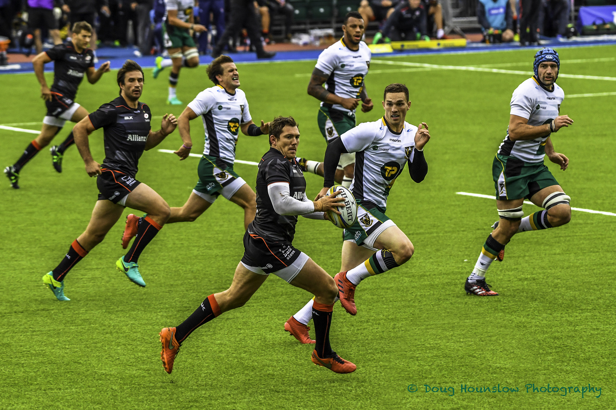 Nikon AF-S Nikkor 200-500mm F5.6E ED VR sample photo. Alex goode on the attack photography