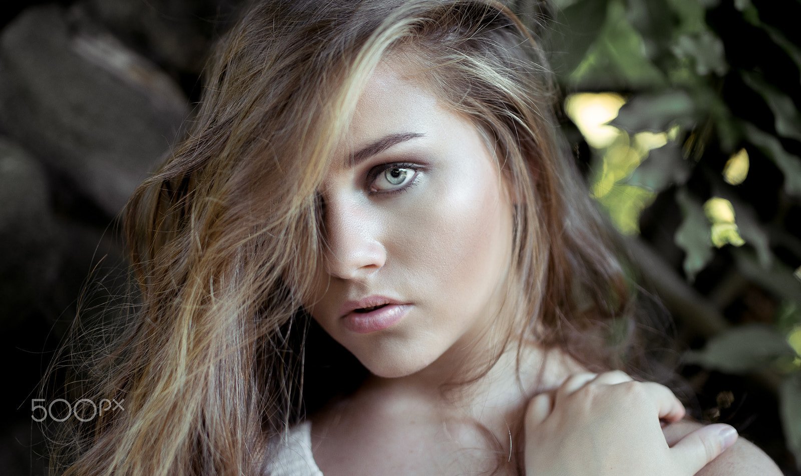 Nikon D5300 + Sigma 35mm F1.4 DG HSM Art sample photo. Seduction photography