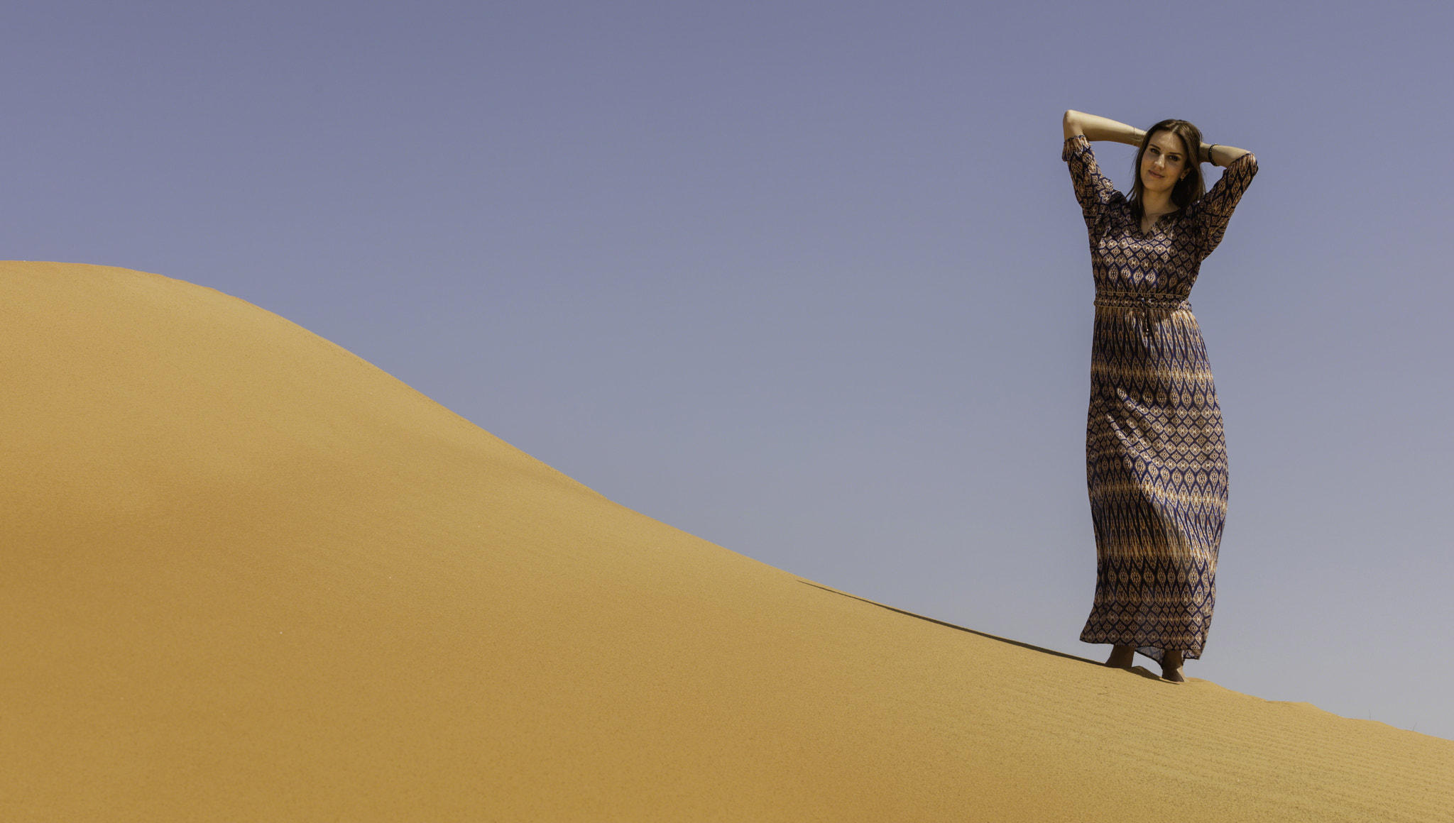 Canon EOS 5DS R + Canon EF 70-200mm F2.8L IS USM sample photo. Anna in the empty quarter desert photography