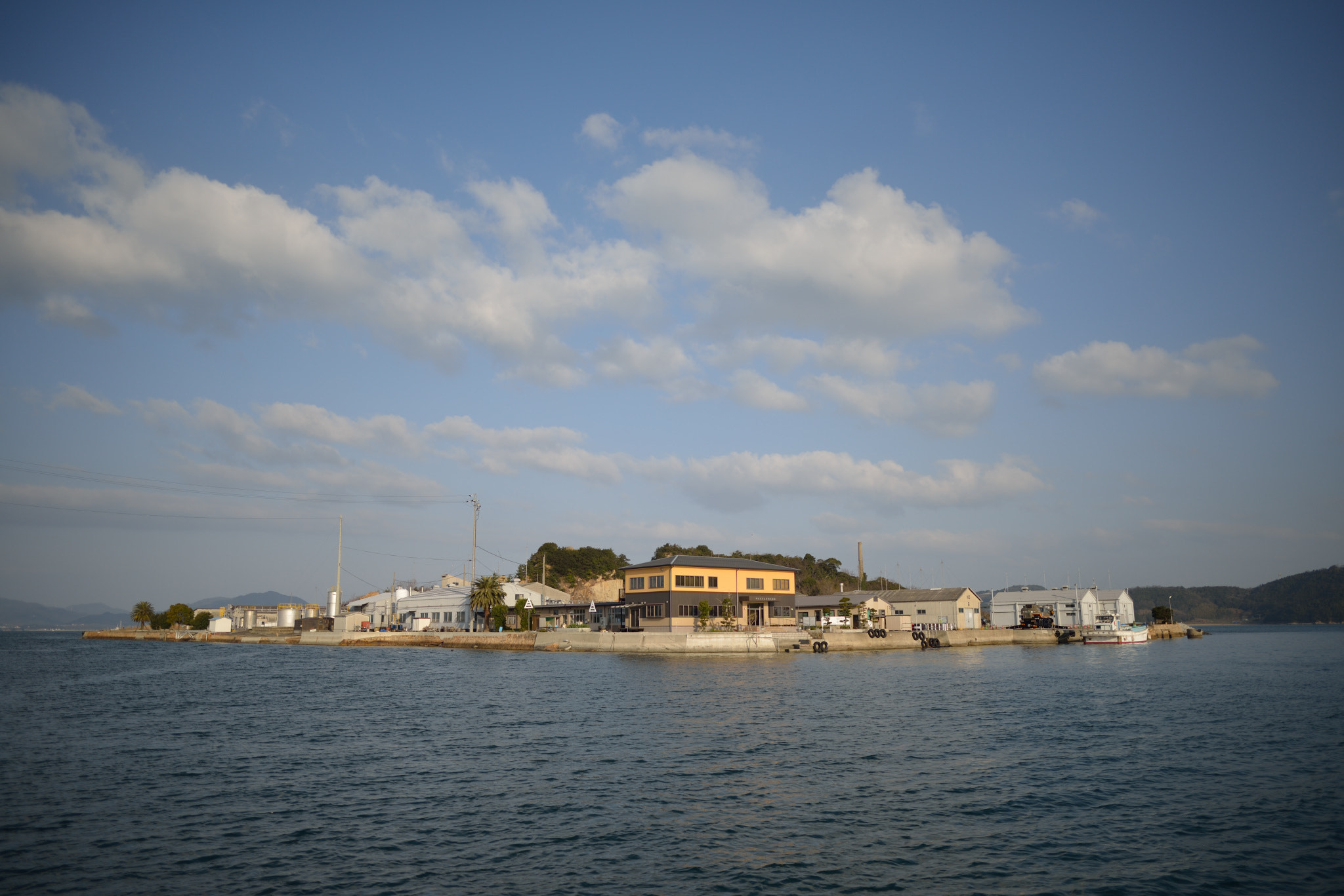 Nikon D800 + Nikon AF-S Nikkor 24mm F1.8G ED sample photo. Inujima photography