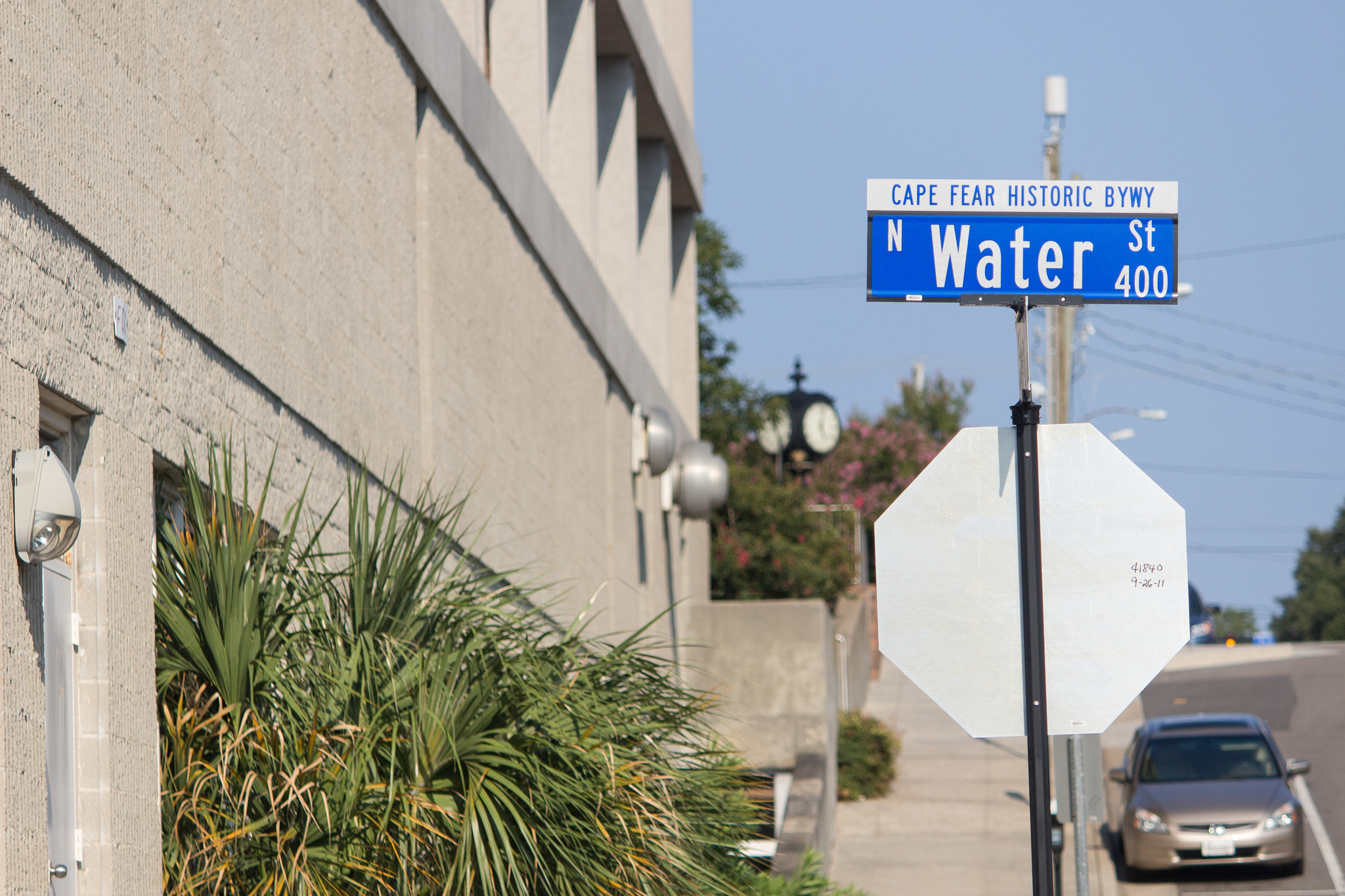 Canon EOS 100D (EOS Rebel SL1 / EOS Kiss X7) sample photo. Downtown exploration | wilmington | nc photography