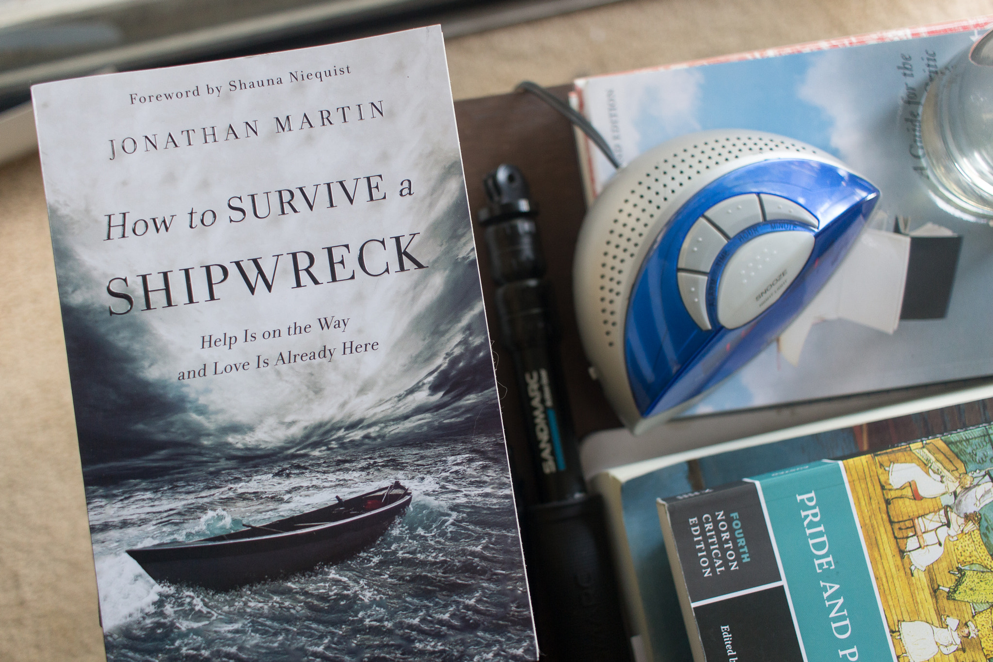 Canon EOS 100D (EOS Rebel SL1 / EOS Kiss X7) sample photo. Current reads | wilmington | nc photography