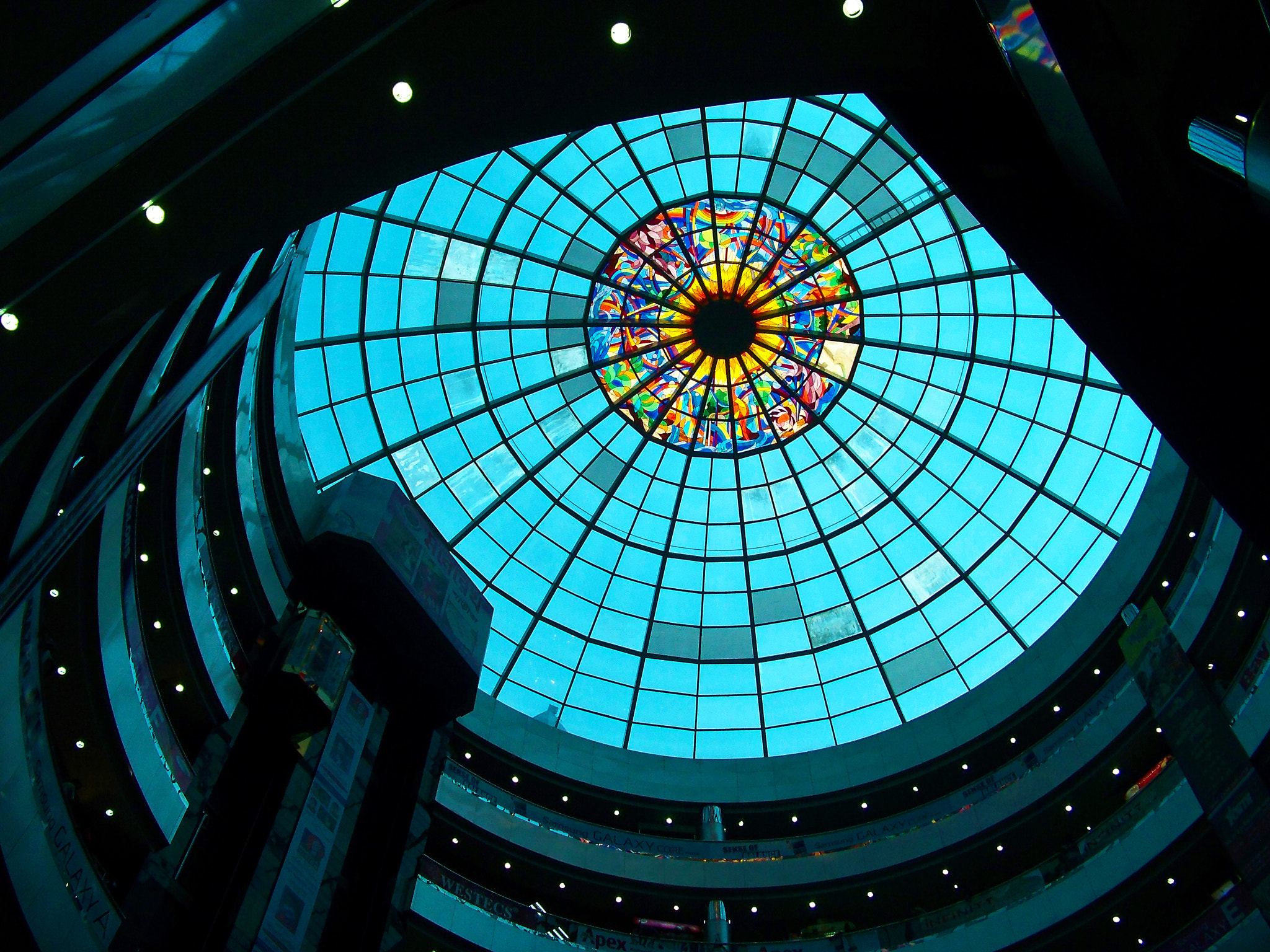 Kodak EASYSHARE Z1012 IS DIGITAL CAMERA sample photo. Under the dome of bashundhara city photography